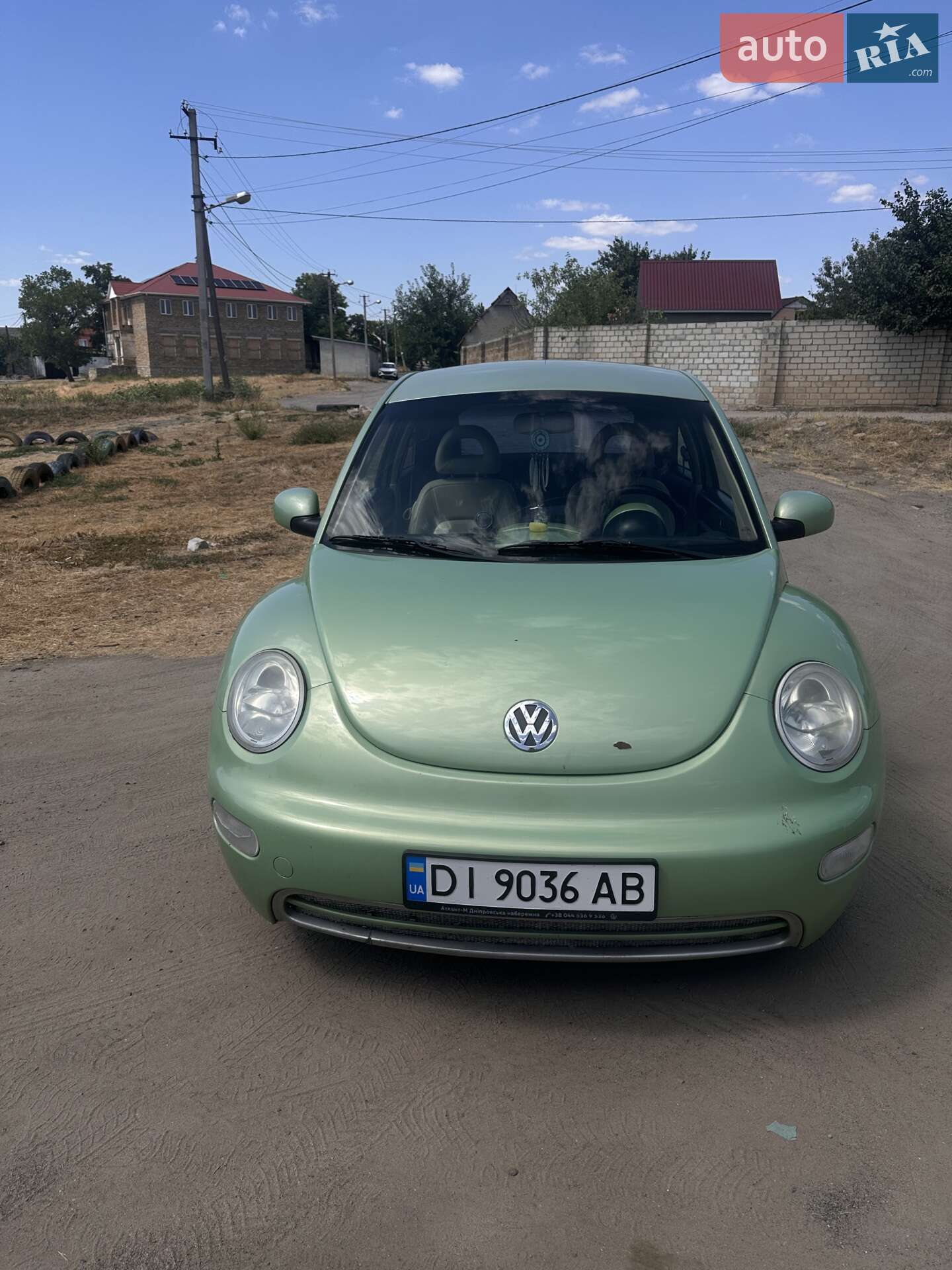 VOLKSWAGEN NEW BEETLE 2000