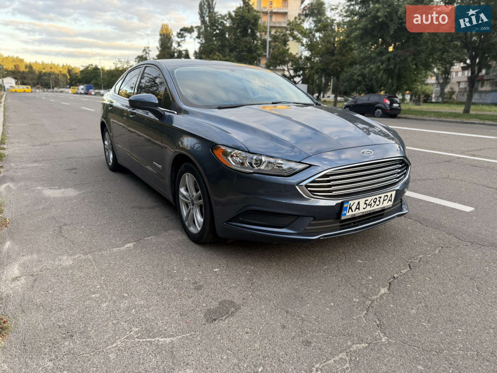 FORD FUSION HYBRID 2018
