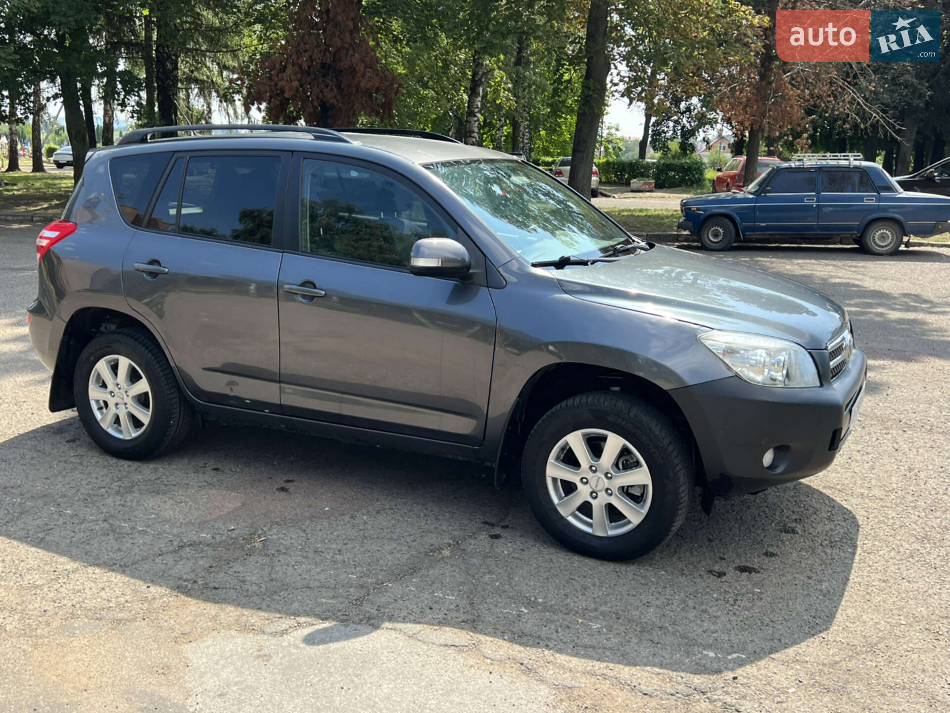 TOYOTA RAV4 2009