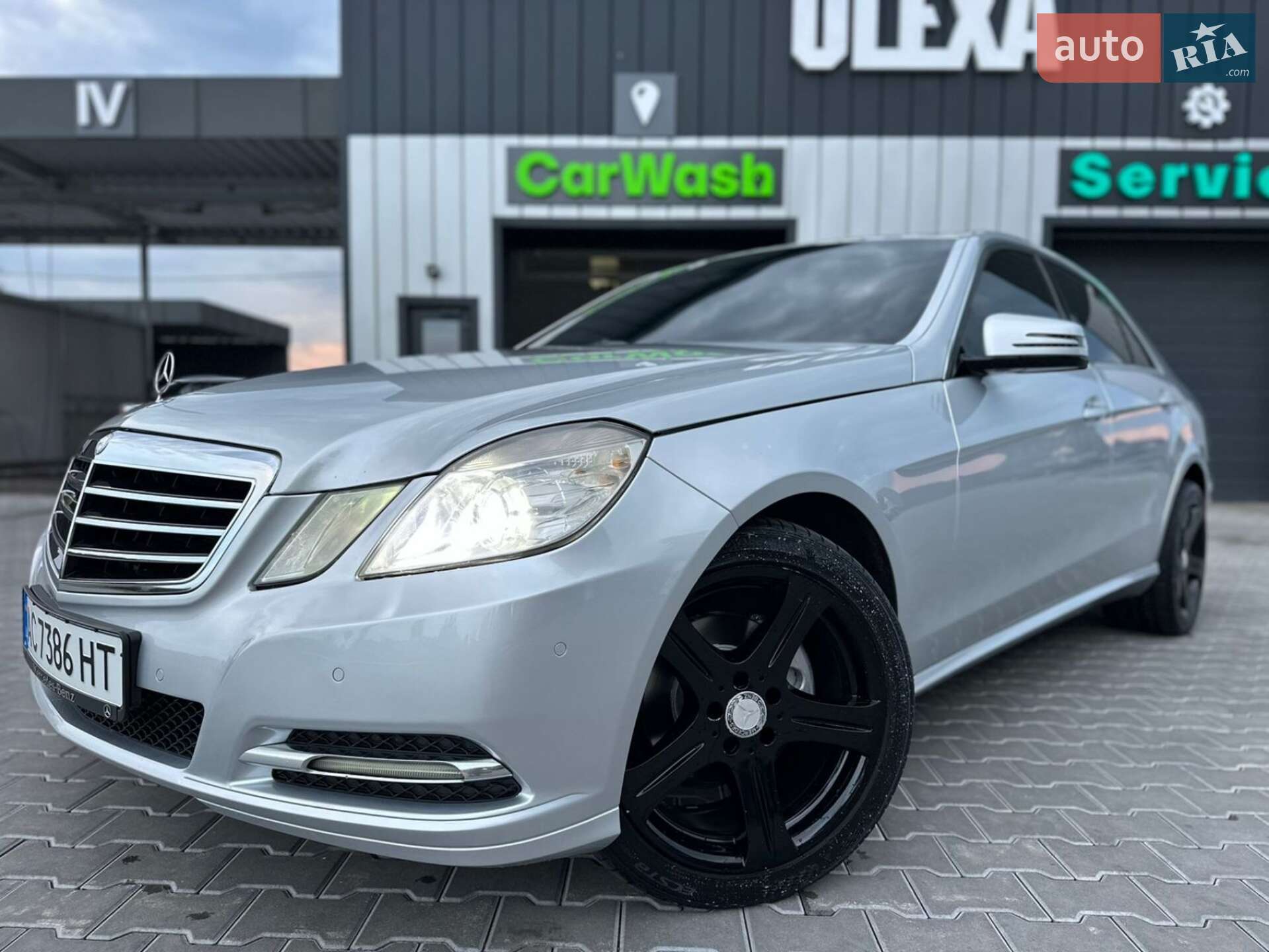 MERCEDES-BENZ E 200 2013