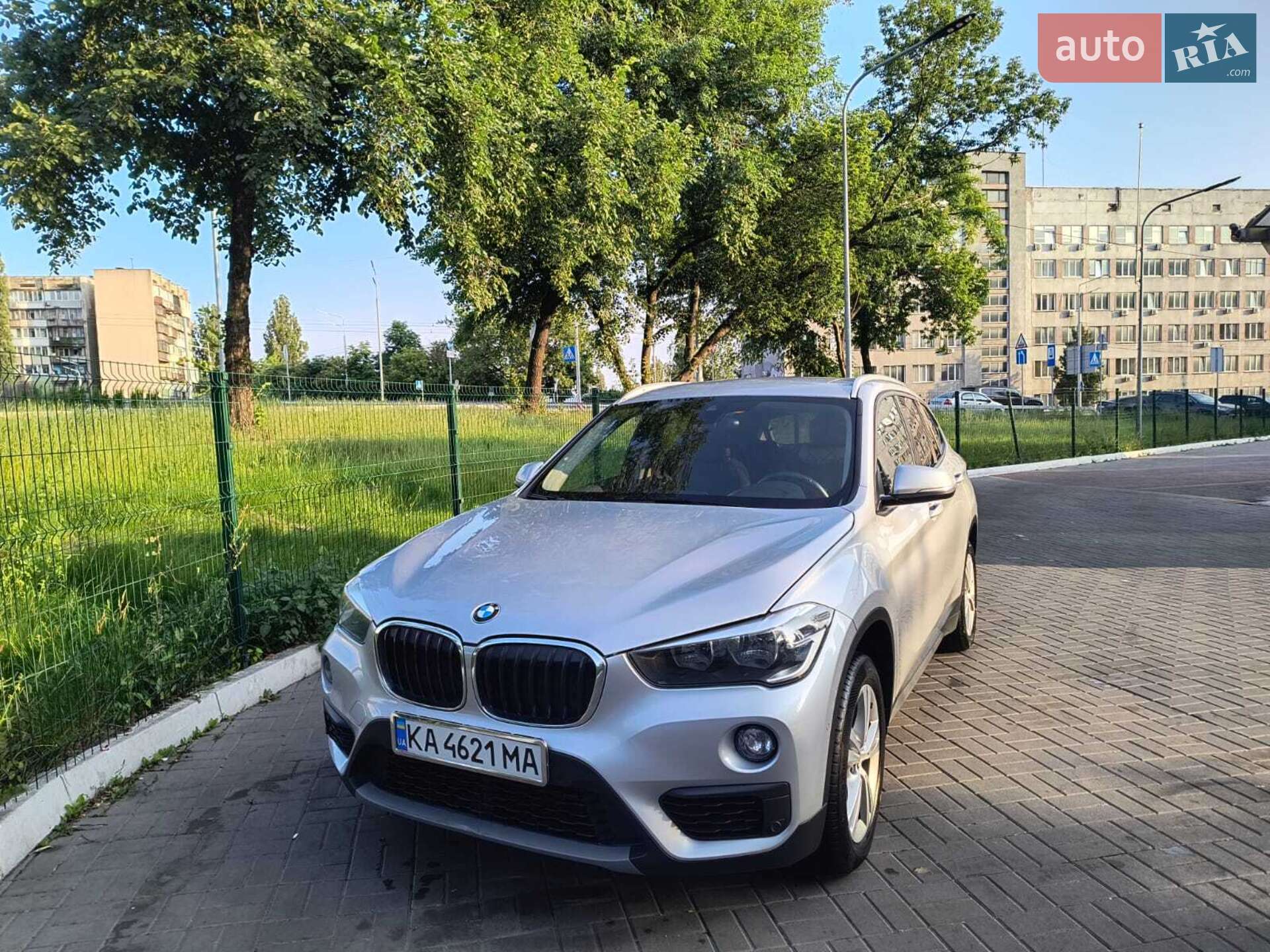 Головне фото звіту автомобіля BMW X1 2017
