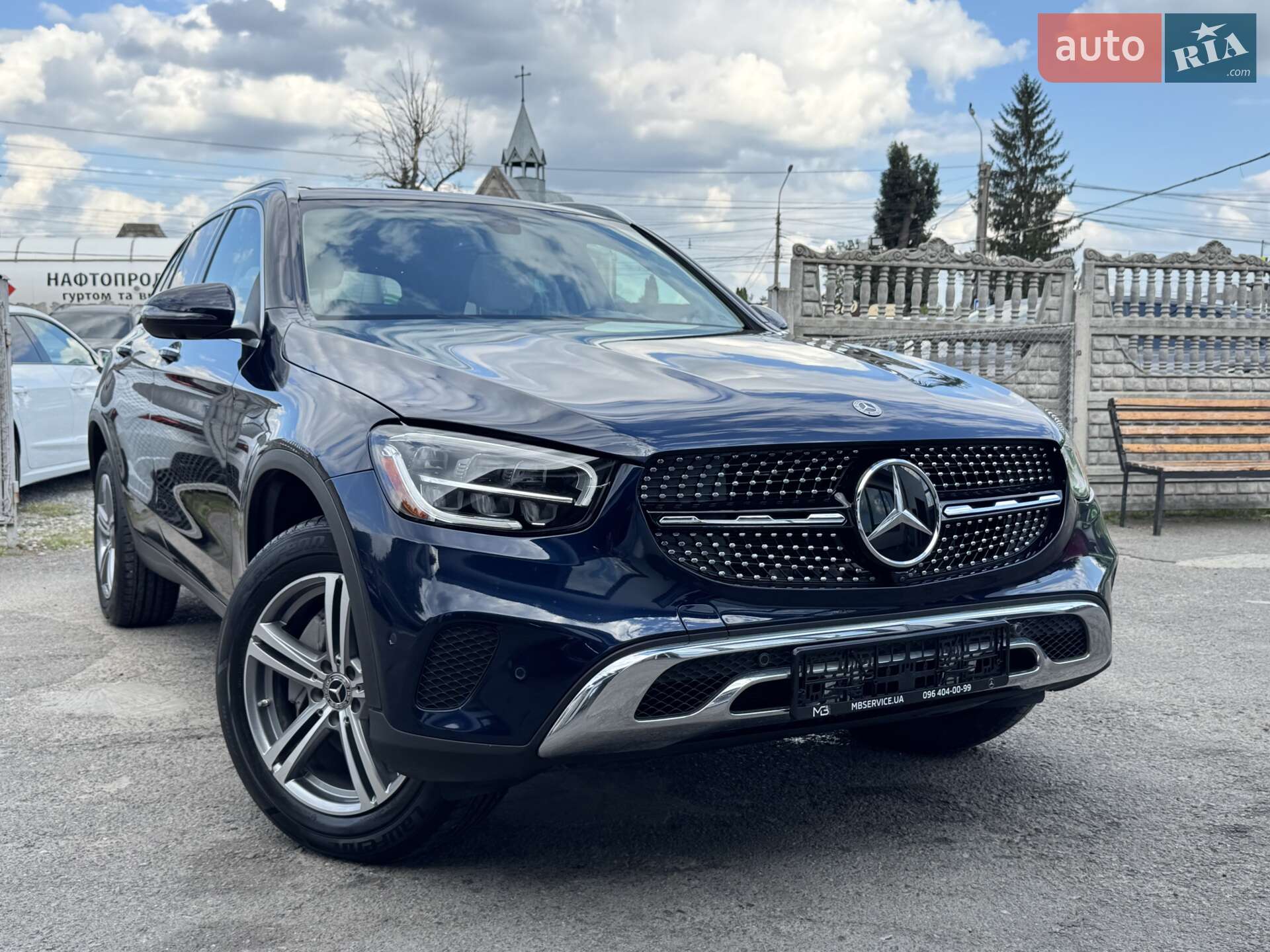 MERCEDES-BENZ GLC 300 2021