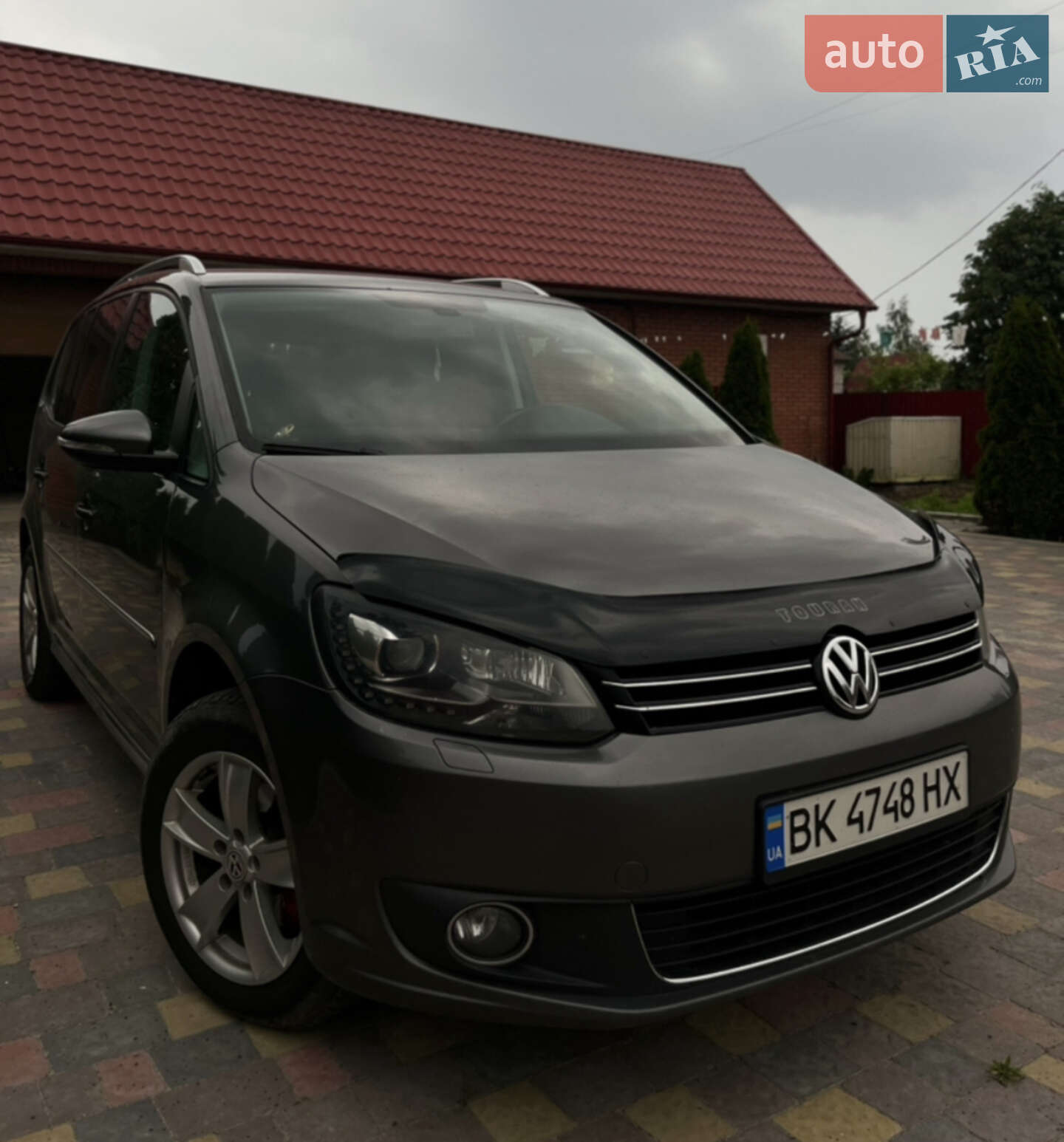 VOLKSWAGEN TOURAN 2013