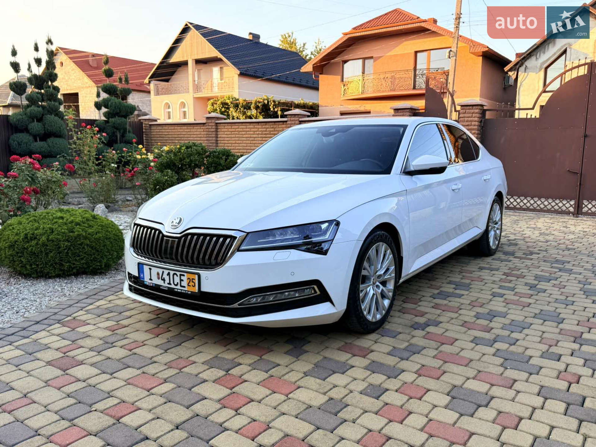 SKODA SUPERB 2020