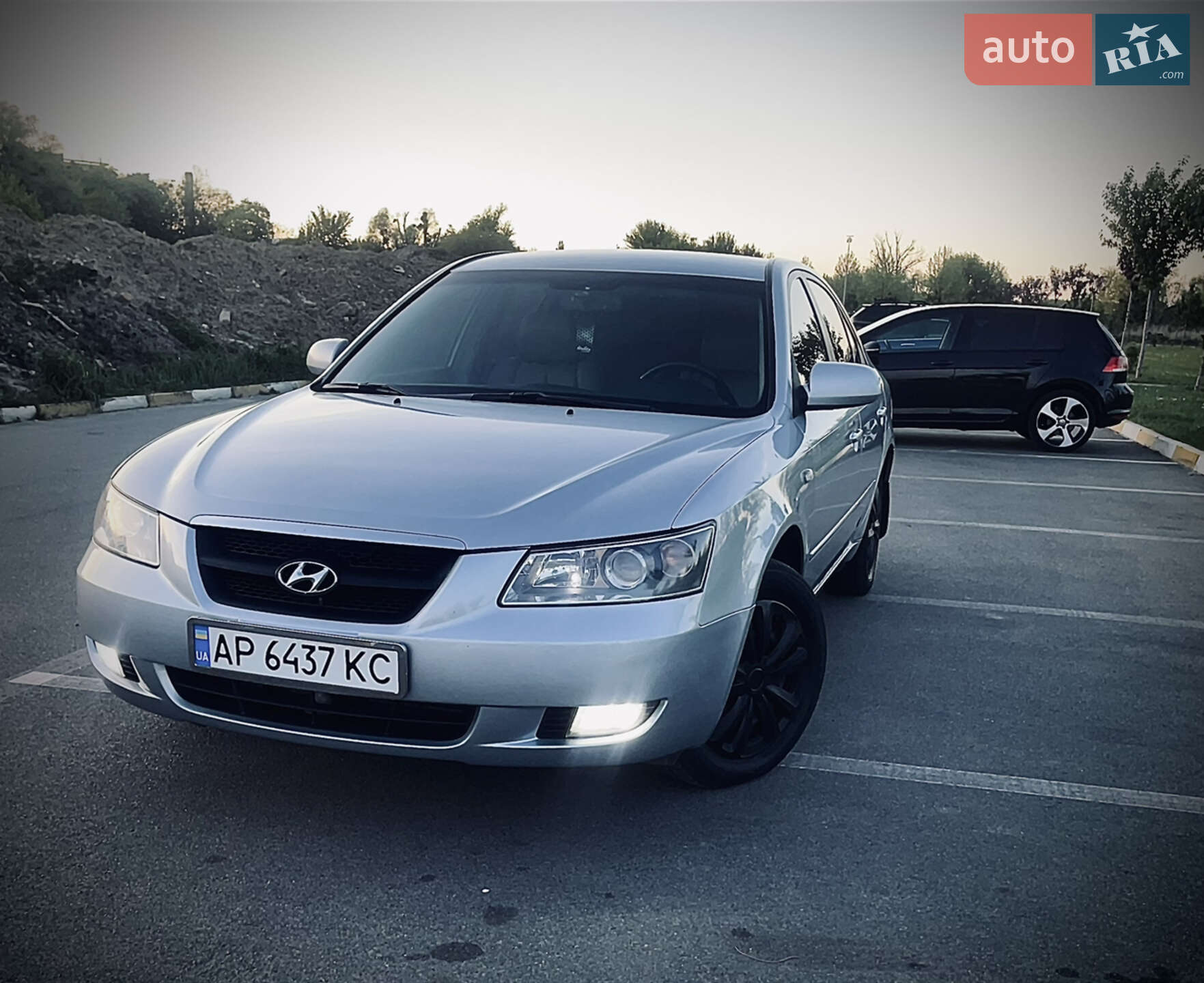 Головне фото звіту автомобіля HYUNDAI SONATA 2006