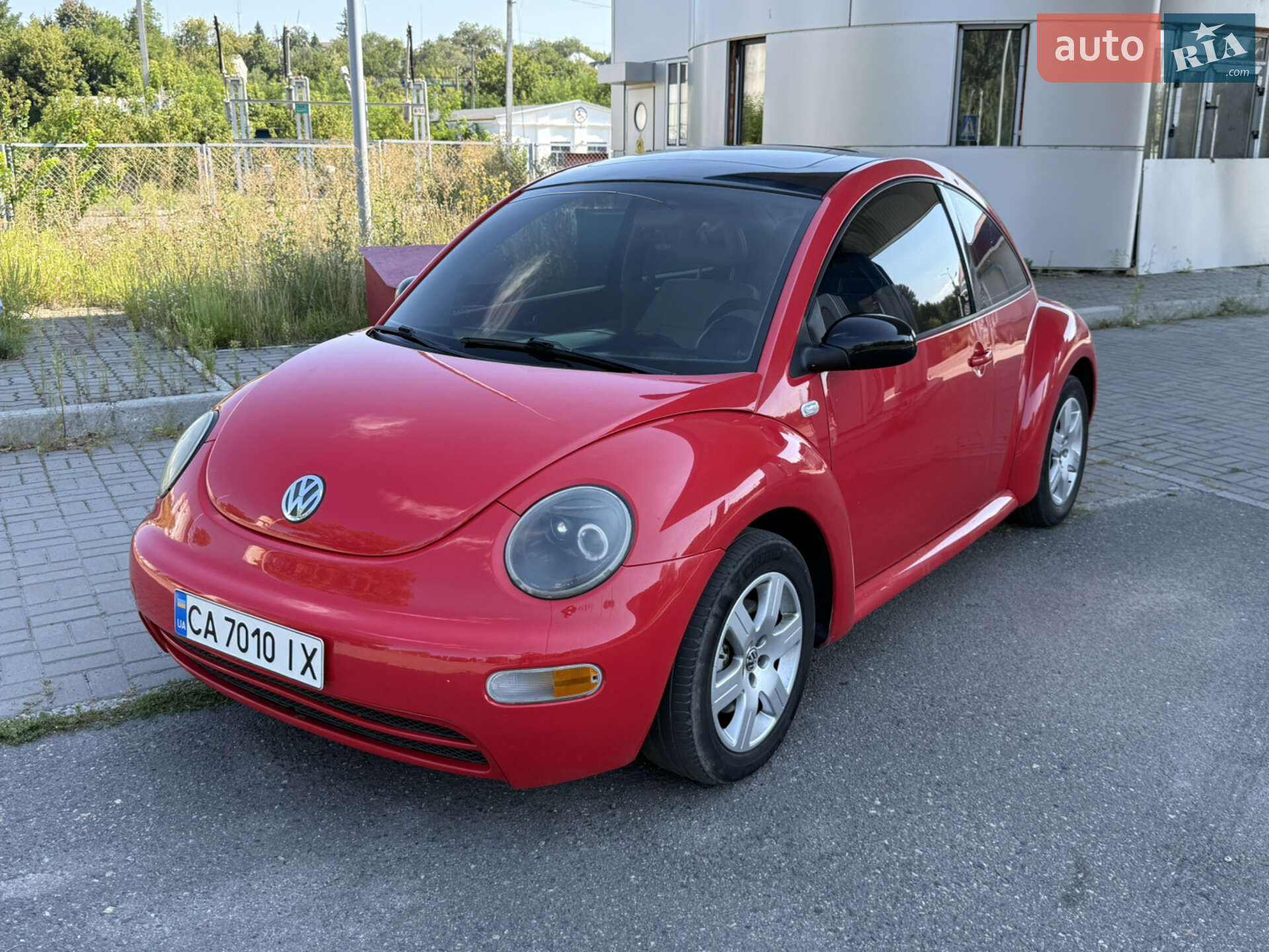 VOLKSWAGEN NEW BEETLE 2001