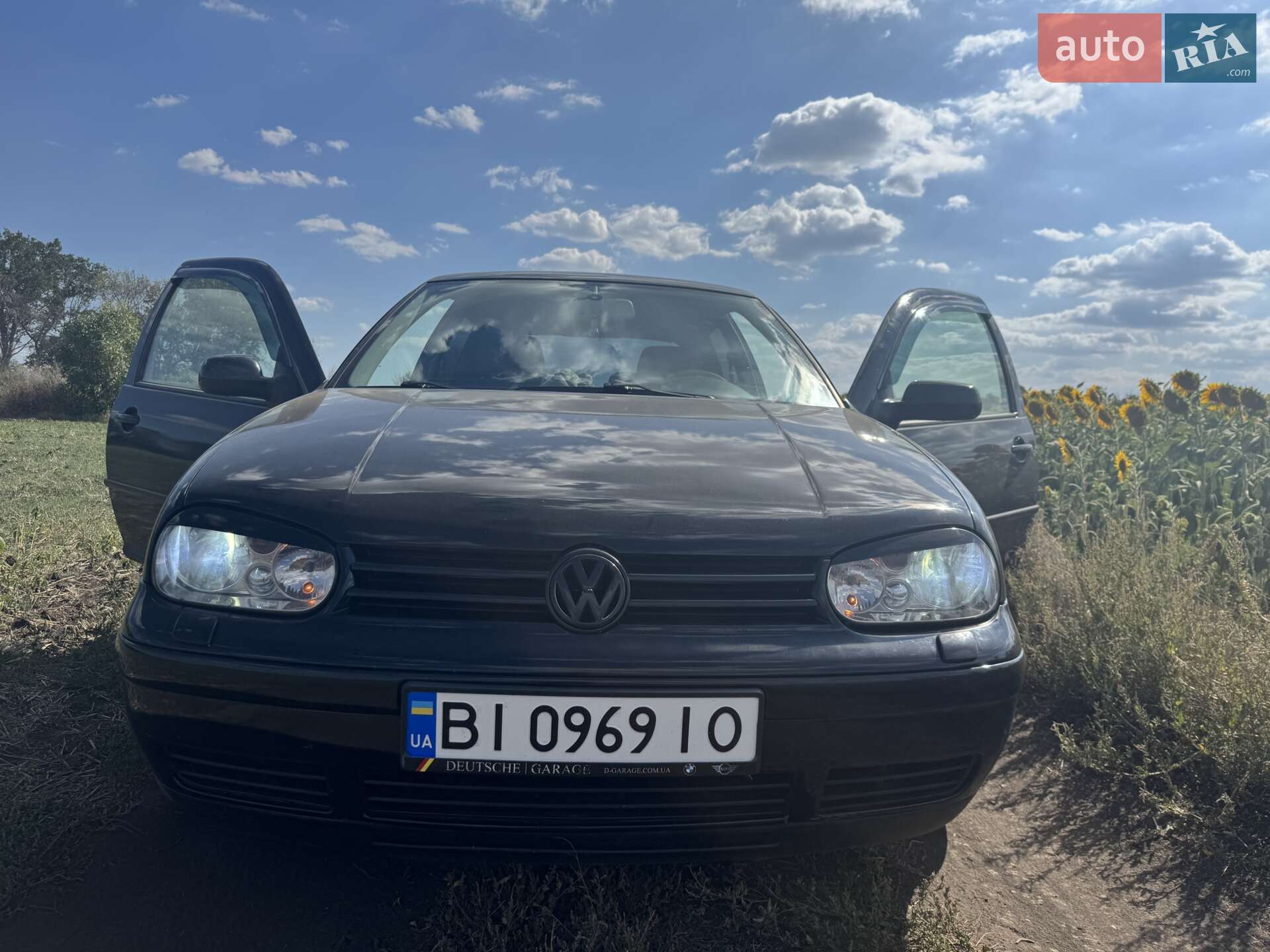 VOLKSWAGEN GOLF 2003