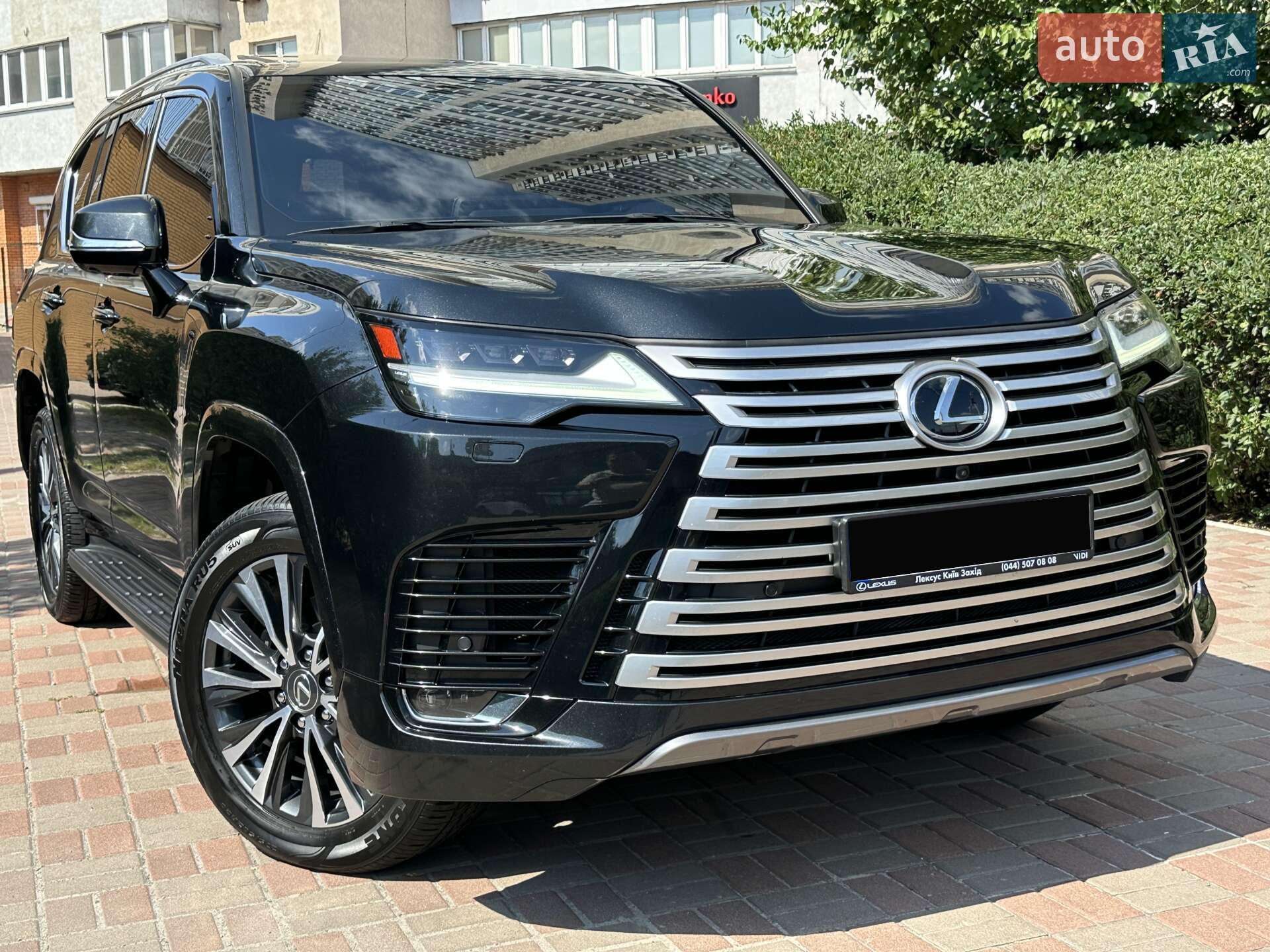 Головне фото звіту автомобіля LEXUS LX 500D 2022
