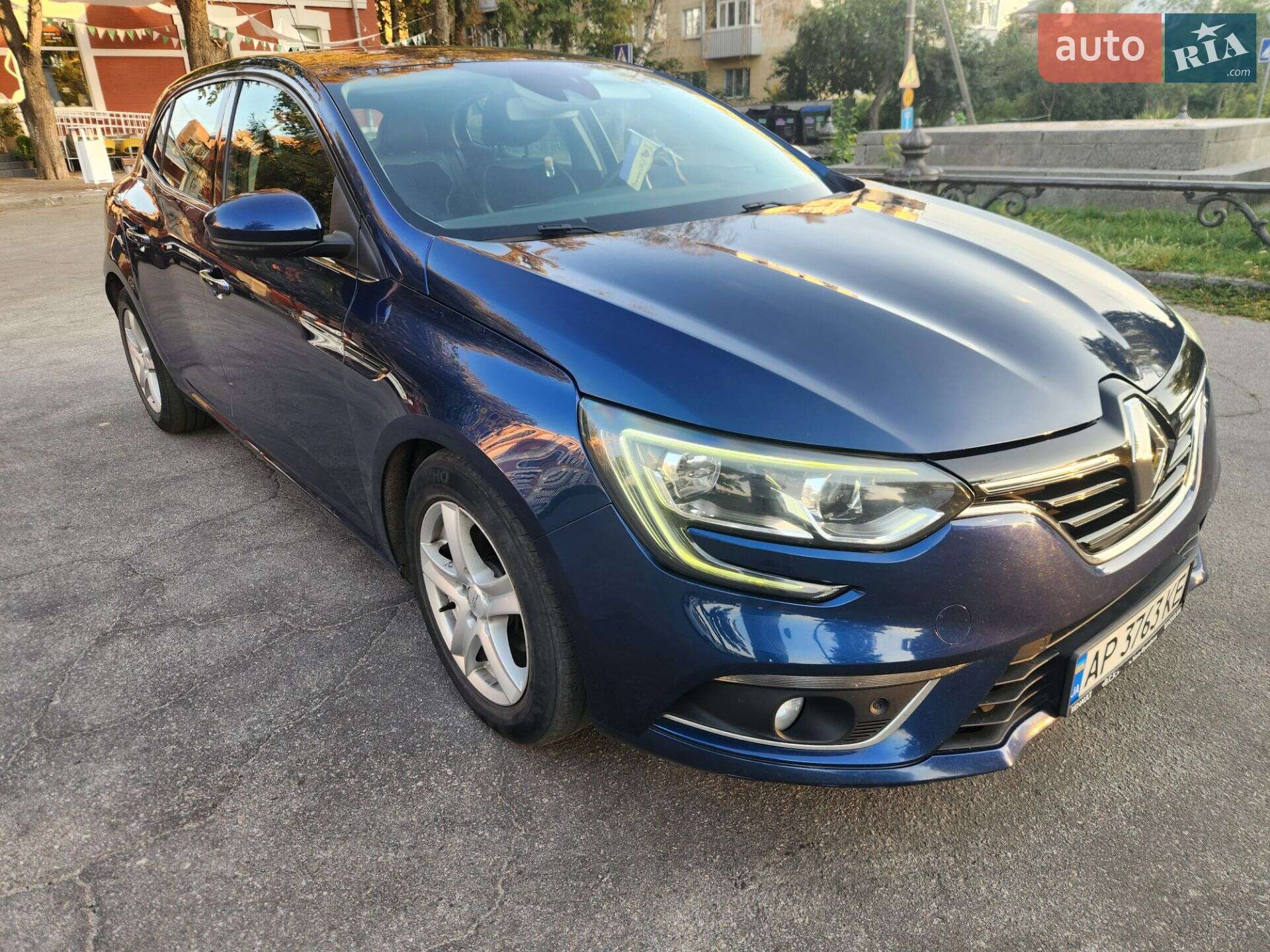 RENAULT MEGANE