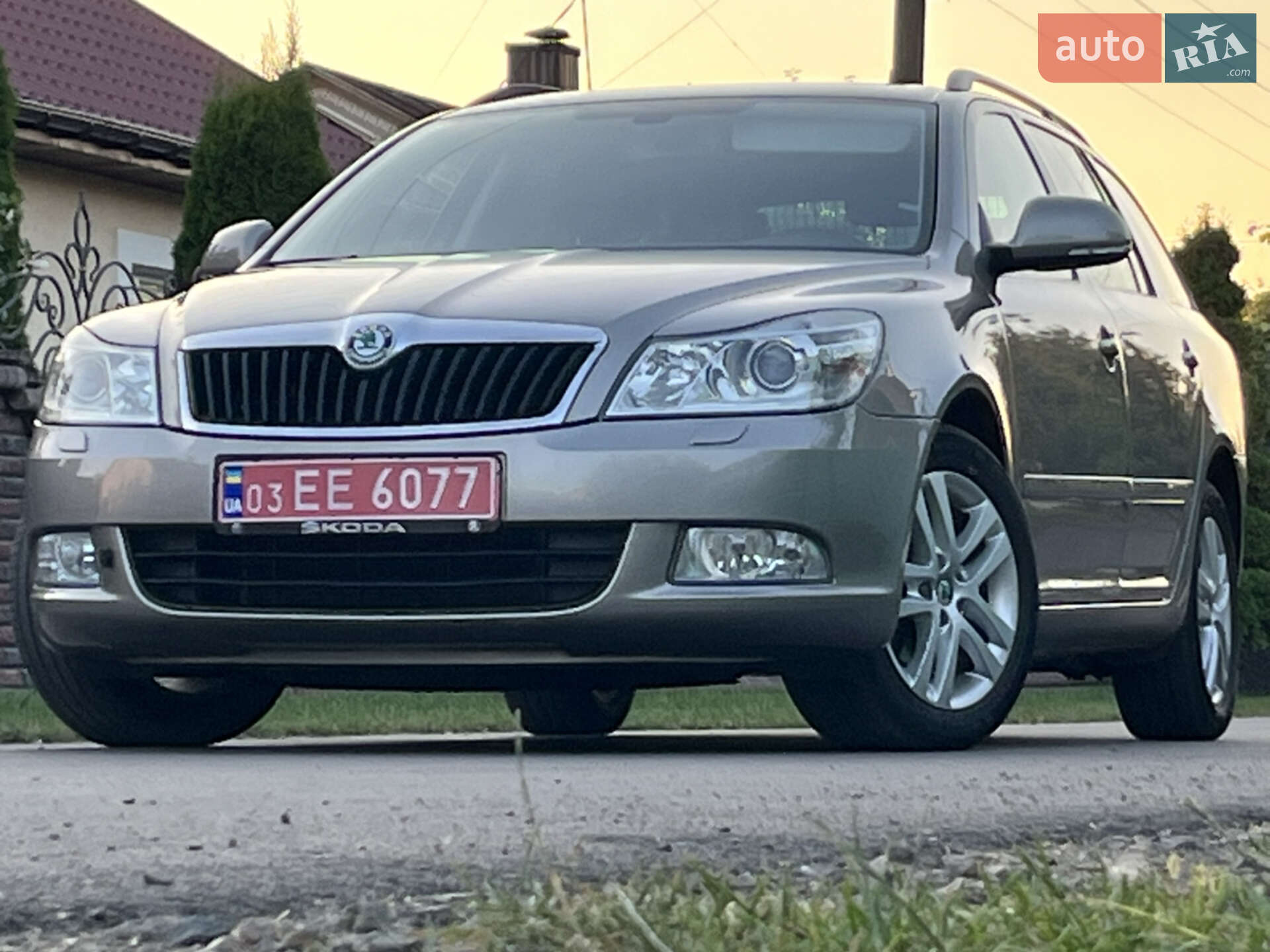 Головне фото звіту автомобіля SKODA OCTAVIA 2012