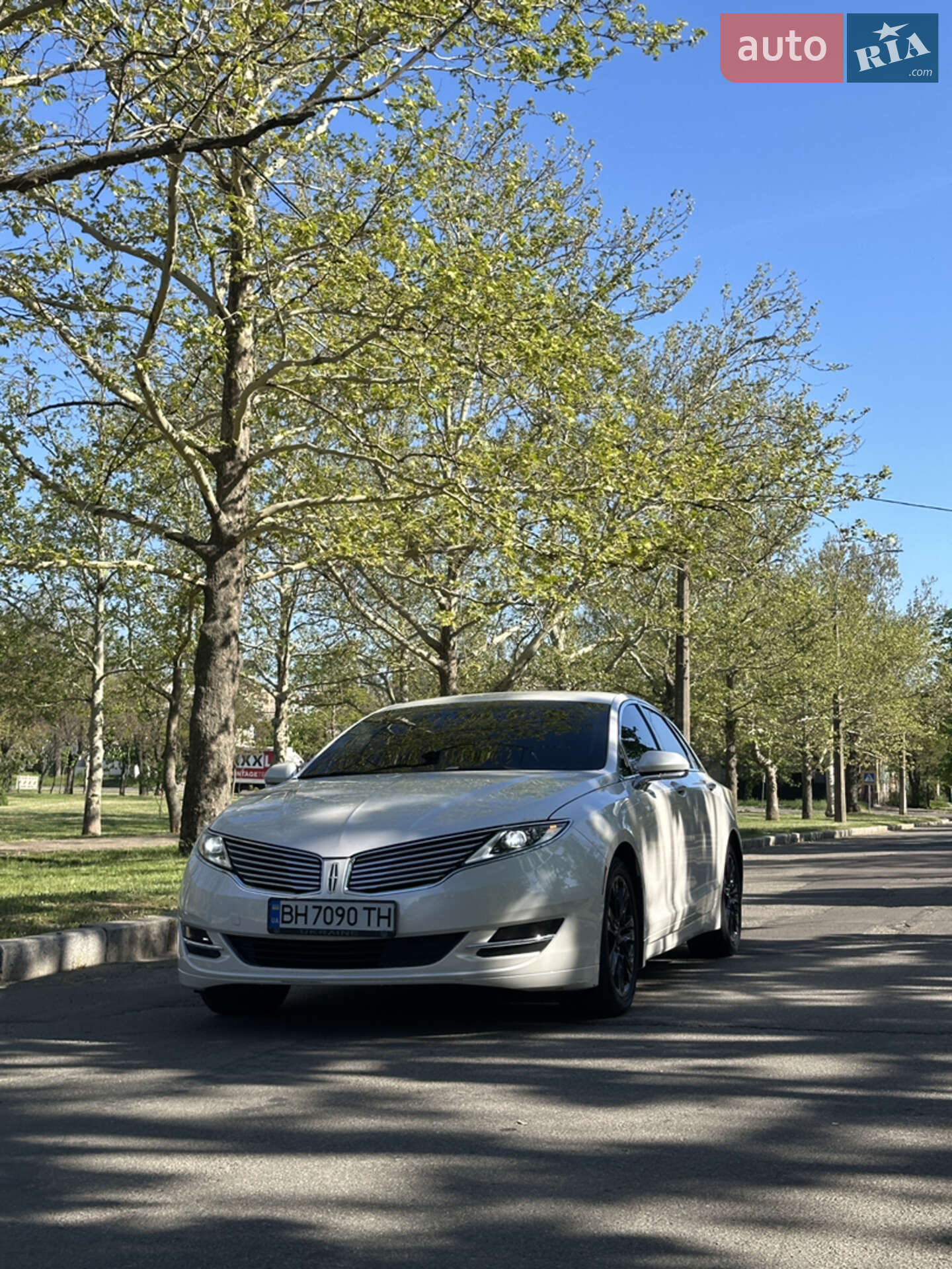 LINCOLN MKZ 2014