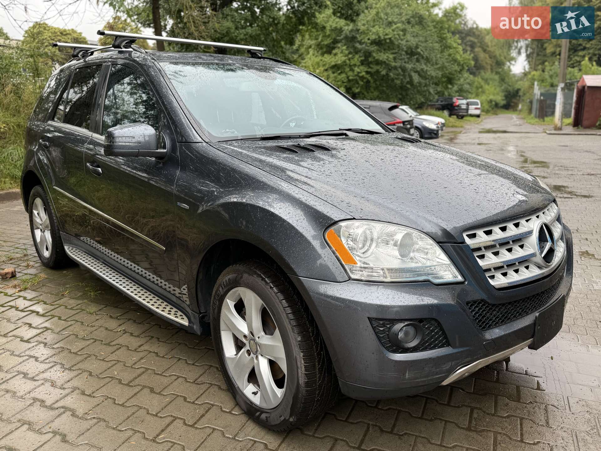 MERCEDES-BENZ ML 350 2011