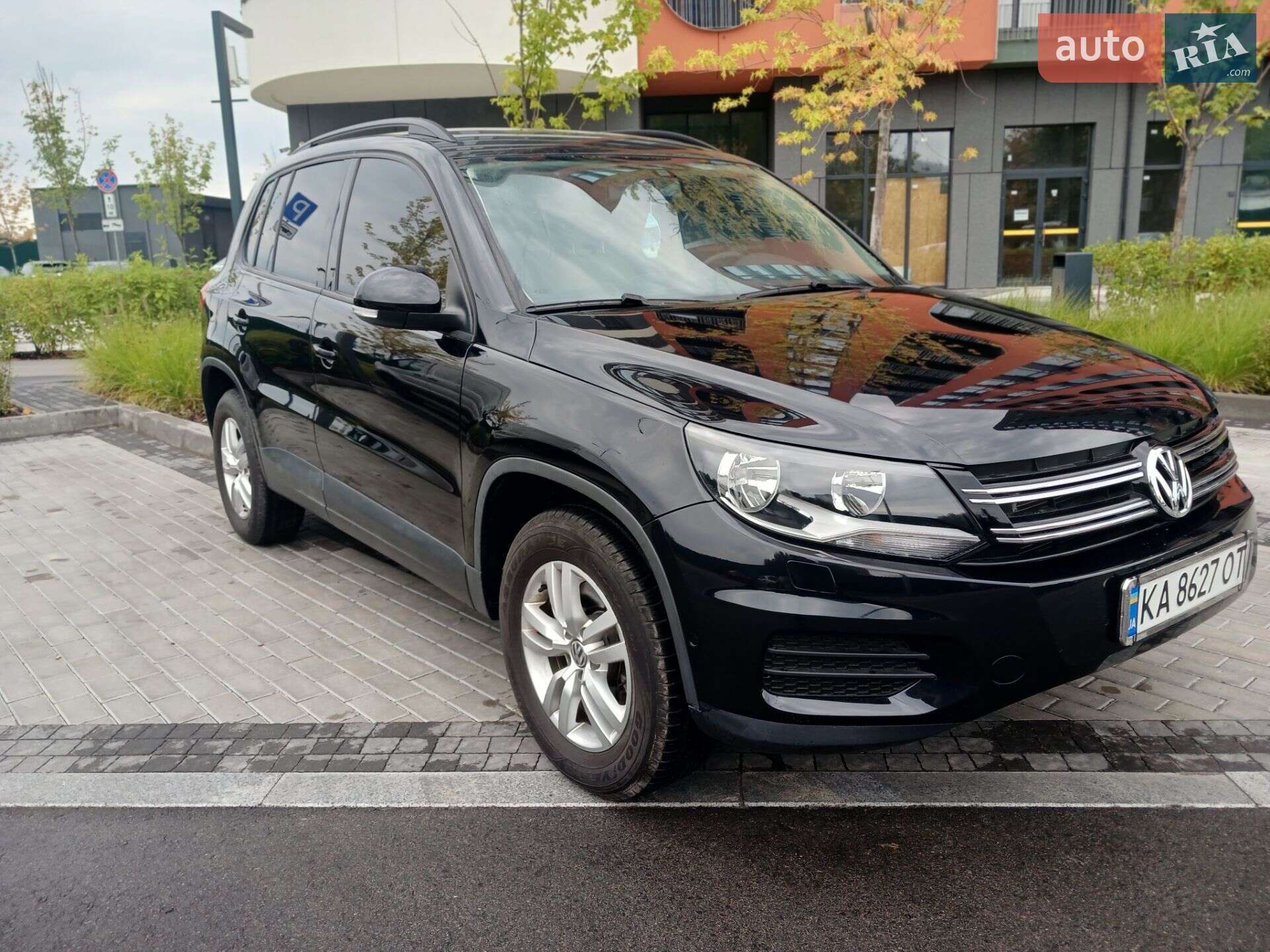 VOLKSWAGEN TIGUAN 2016