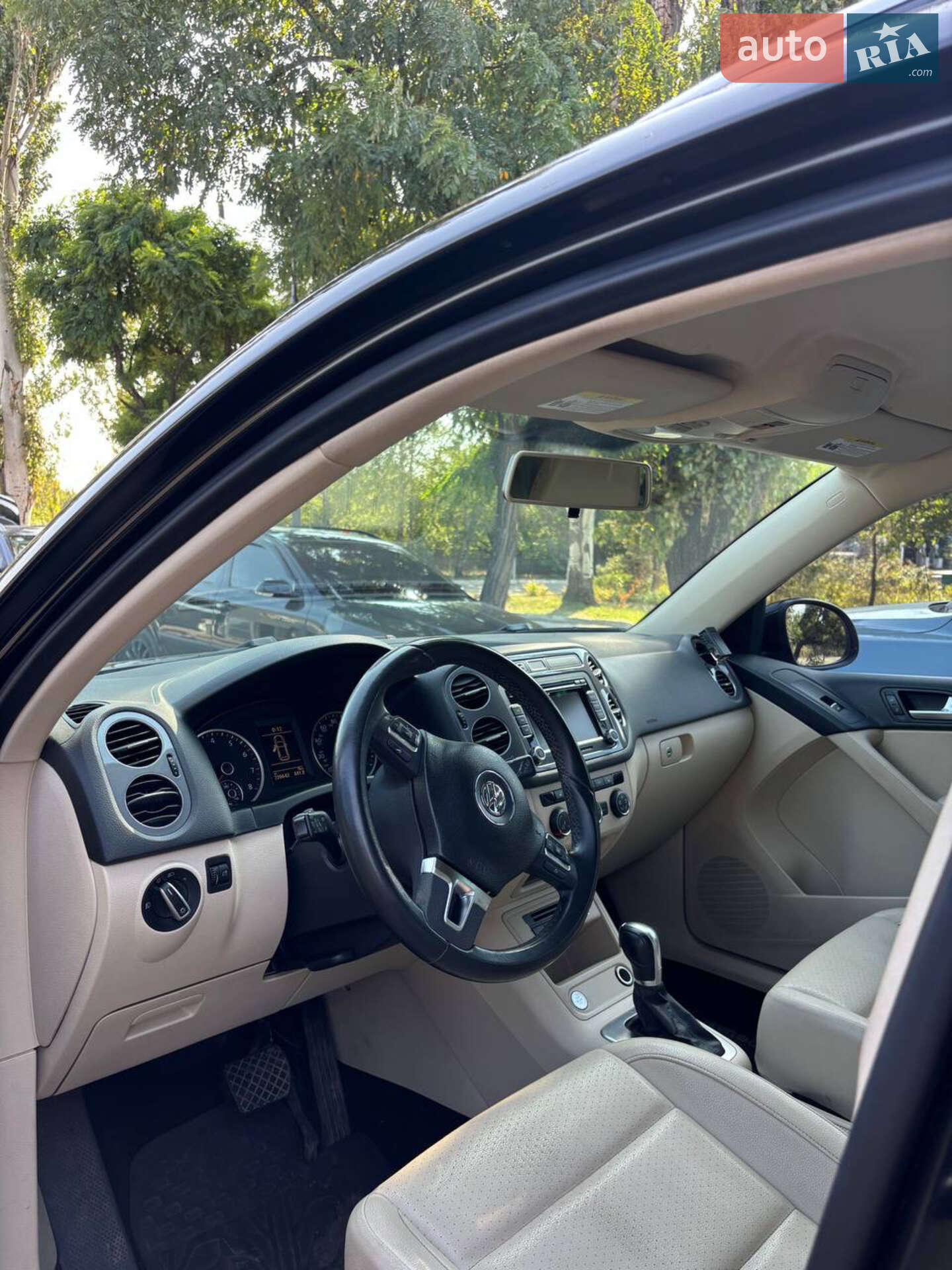VOLKSWAGEN TIGUAN 2014