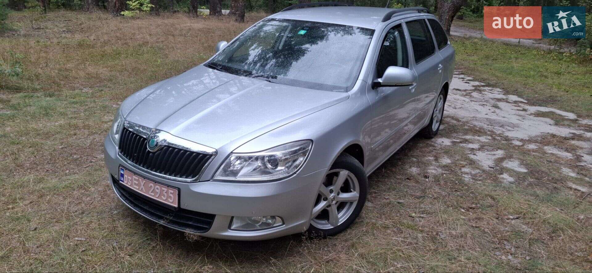 Головне фото звіту автомобіля SKODA OCTAVIA 2012