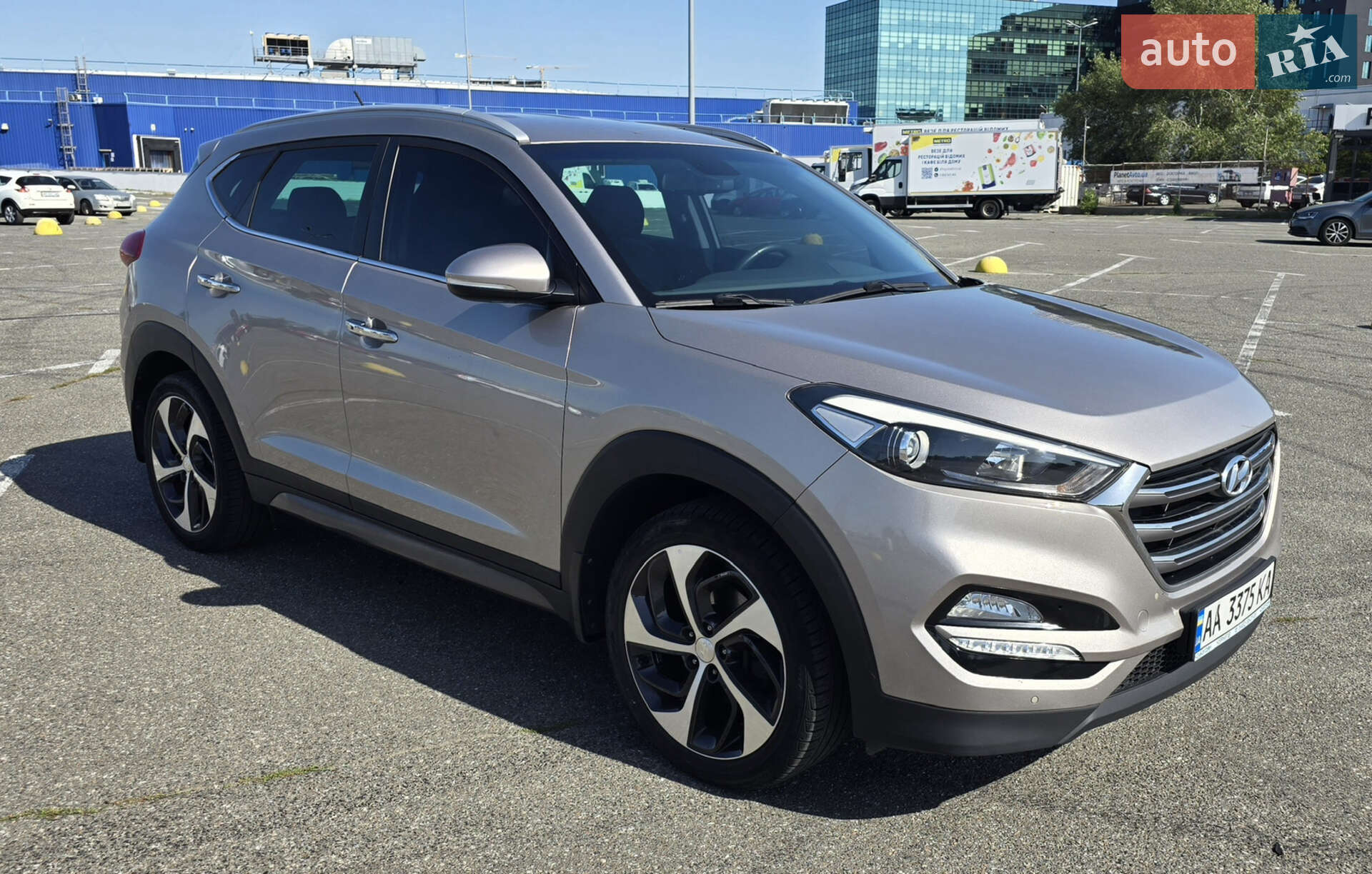 Головне фото звіту автомобіля HYUNDAI TUCSON 2016