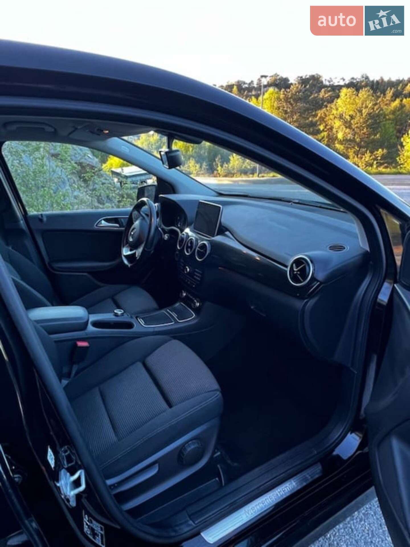 Mercedes-Benz B-Class 2016