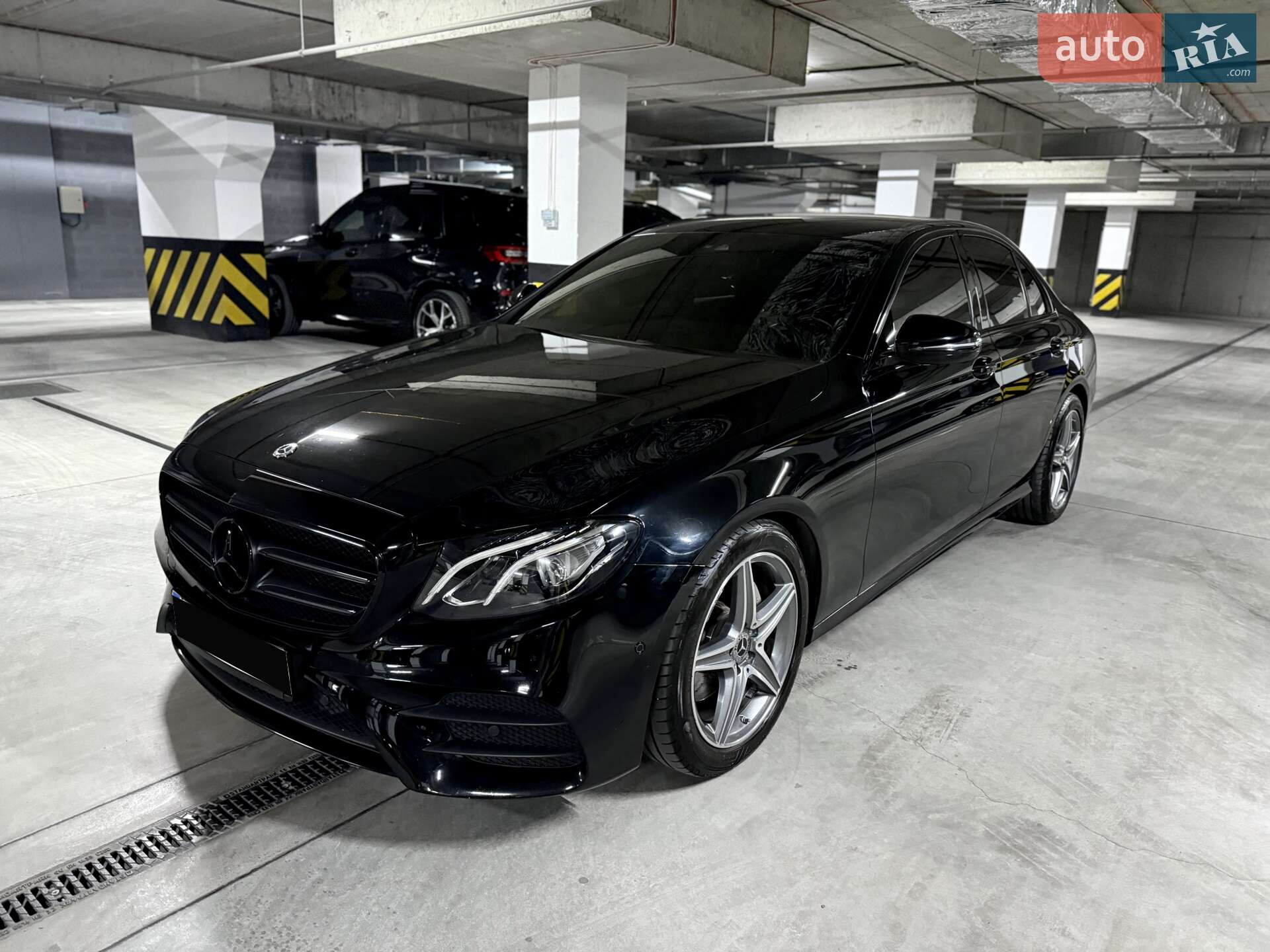 MERCEDES-BENZ E 200 2019