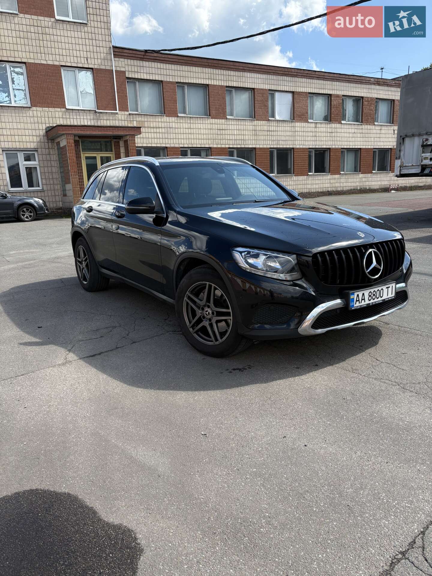 MERCEDES-BENZ GLC 220D 2017