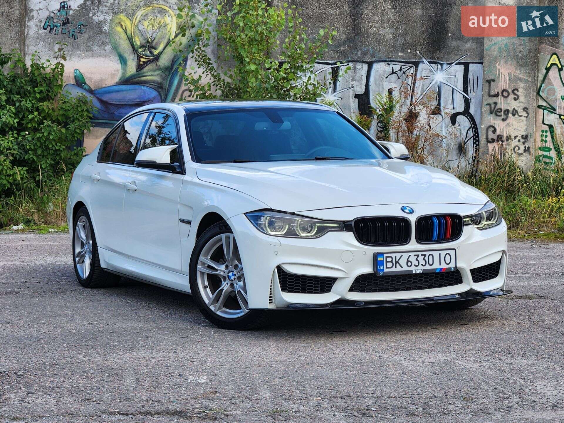 Головне фото звіту автомобіля BMW 330I 2017