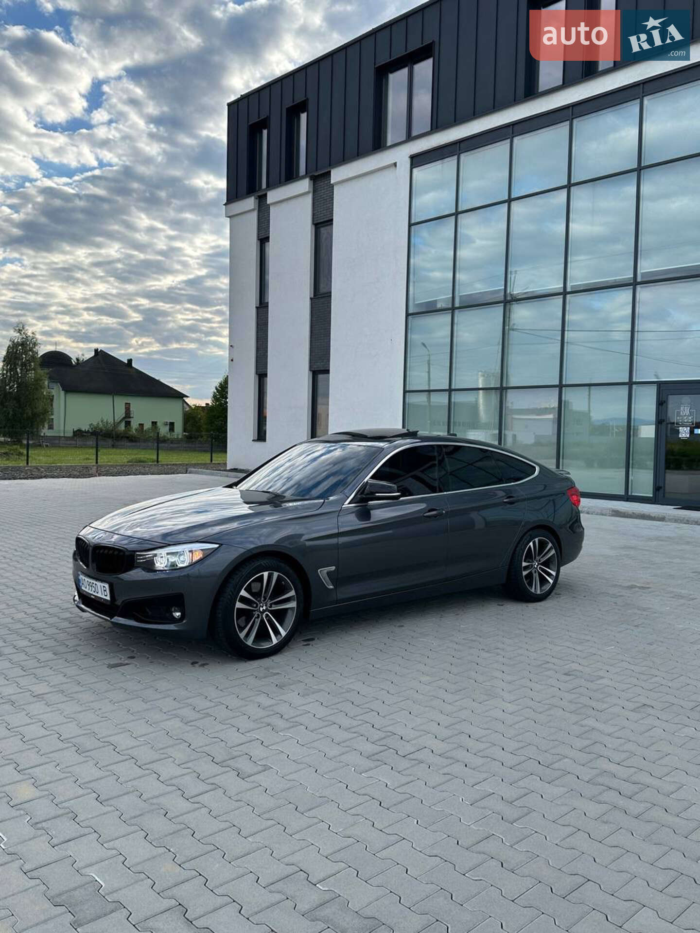 BMW 328I XDRIVE GT 2015