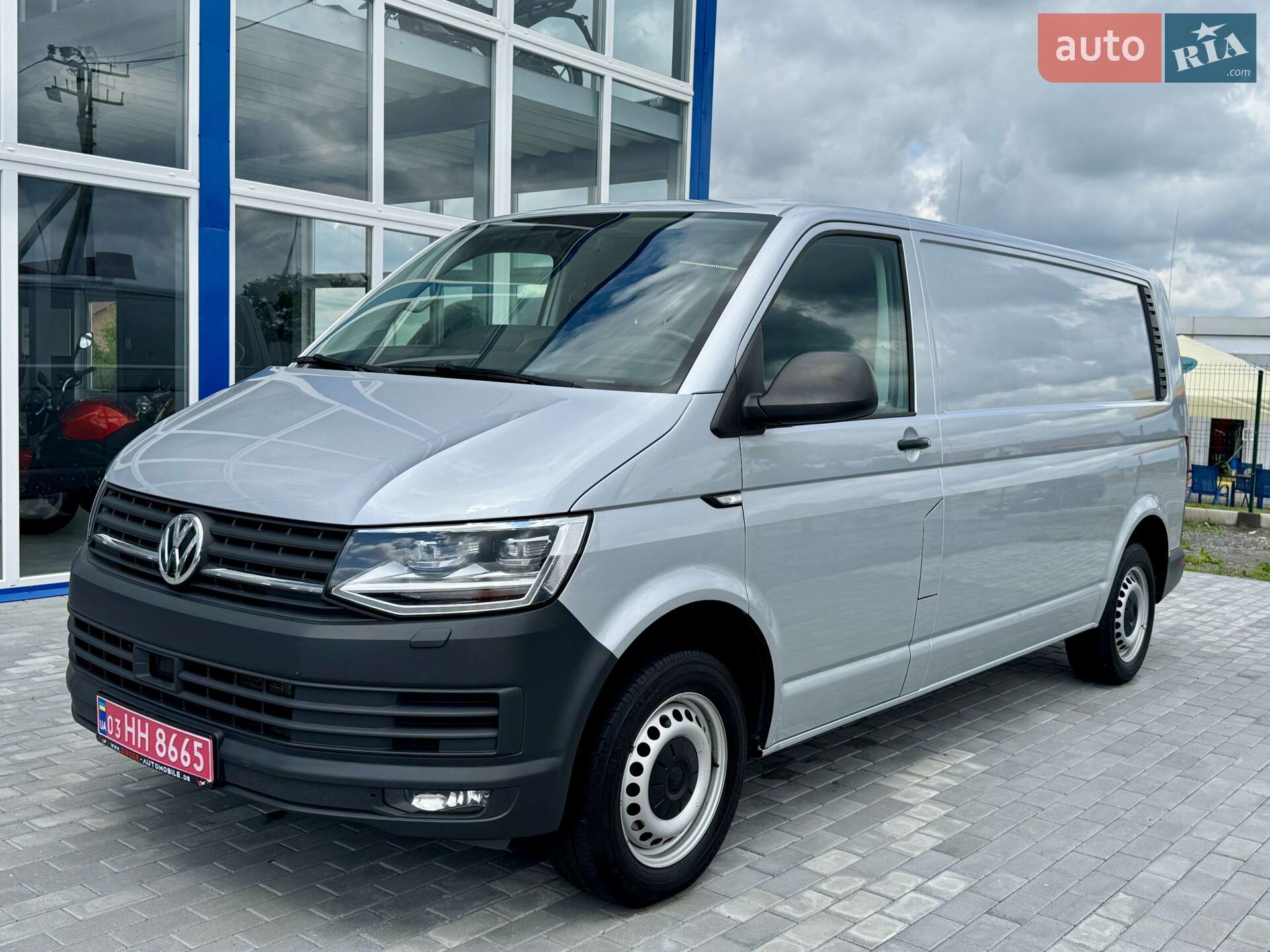 VOLKSWAGEN TRANSPORTER 2017