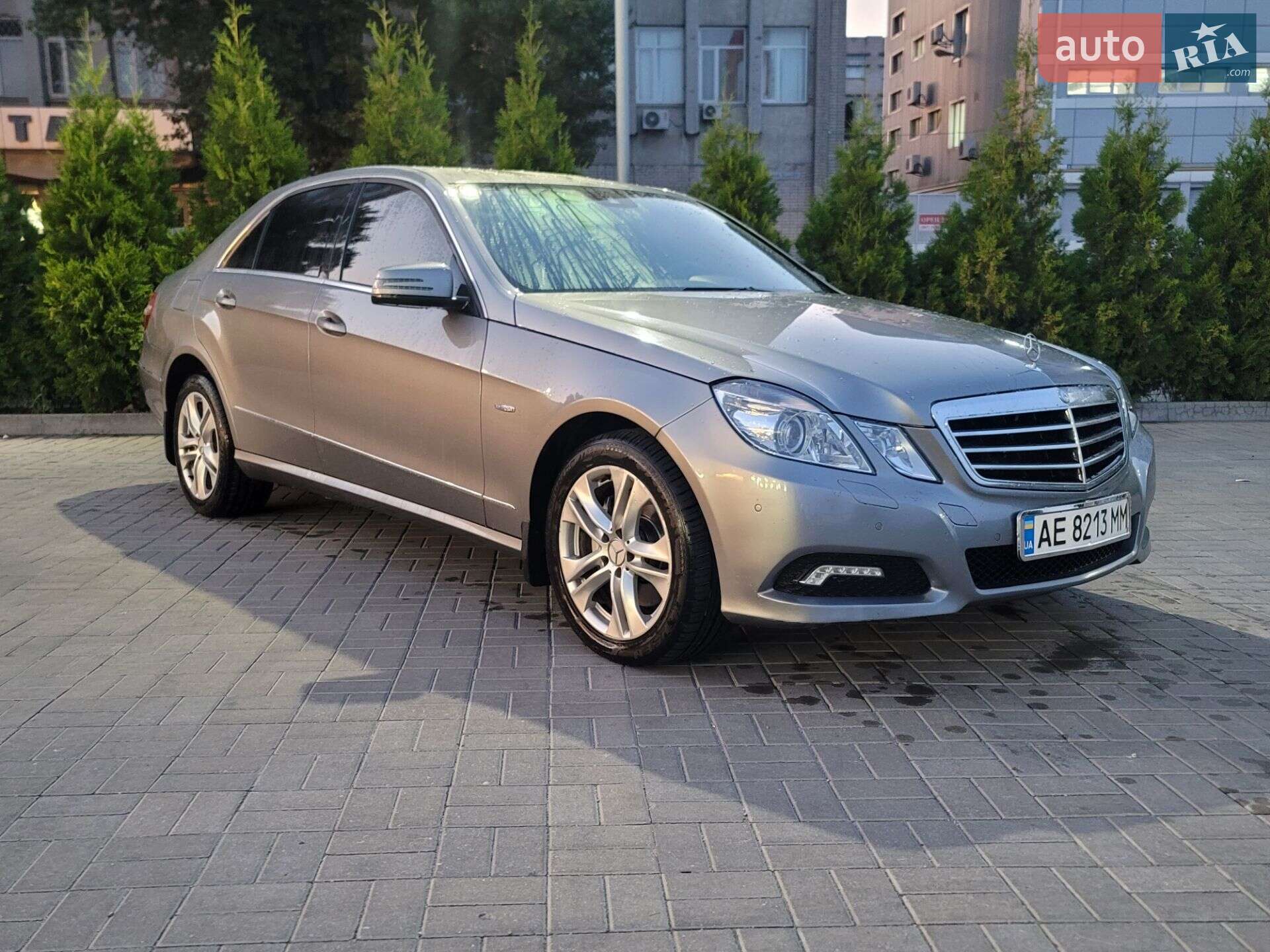 MERCEDES-BENZ E 250 2010