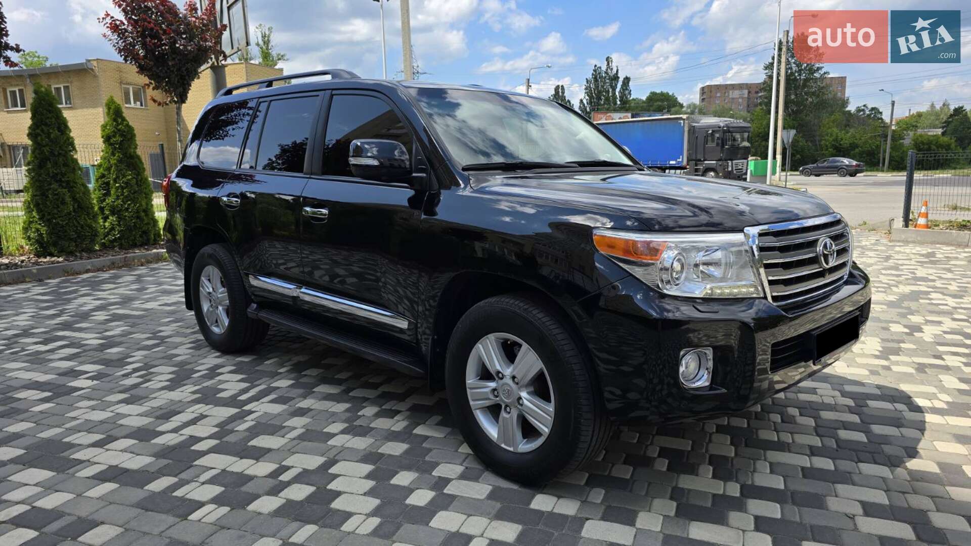 Toyota Land Cruiser 2013