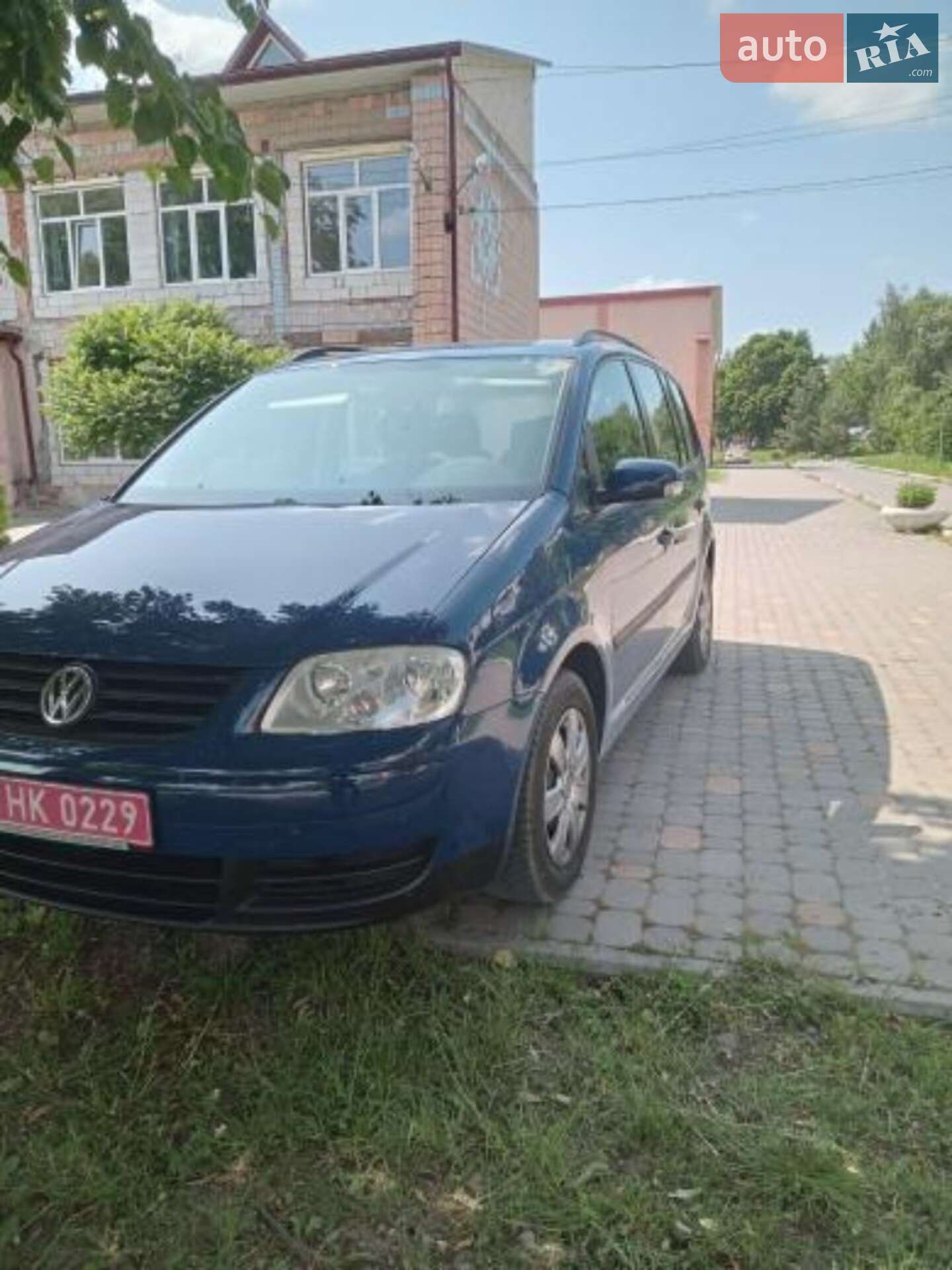 VOLKSWAGEN TOURAN 2004