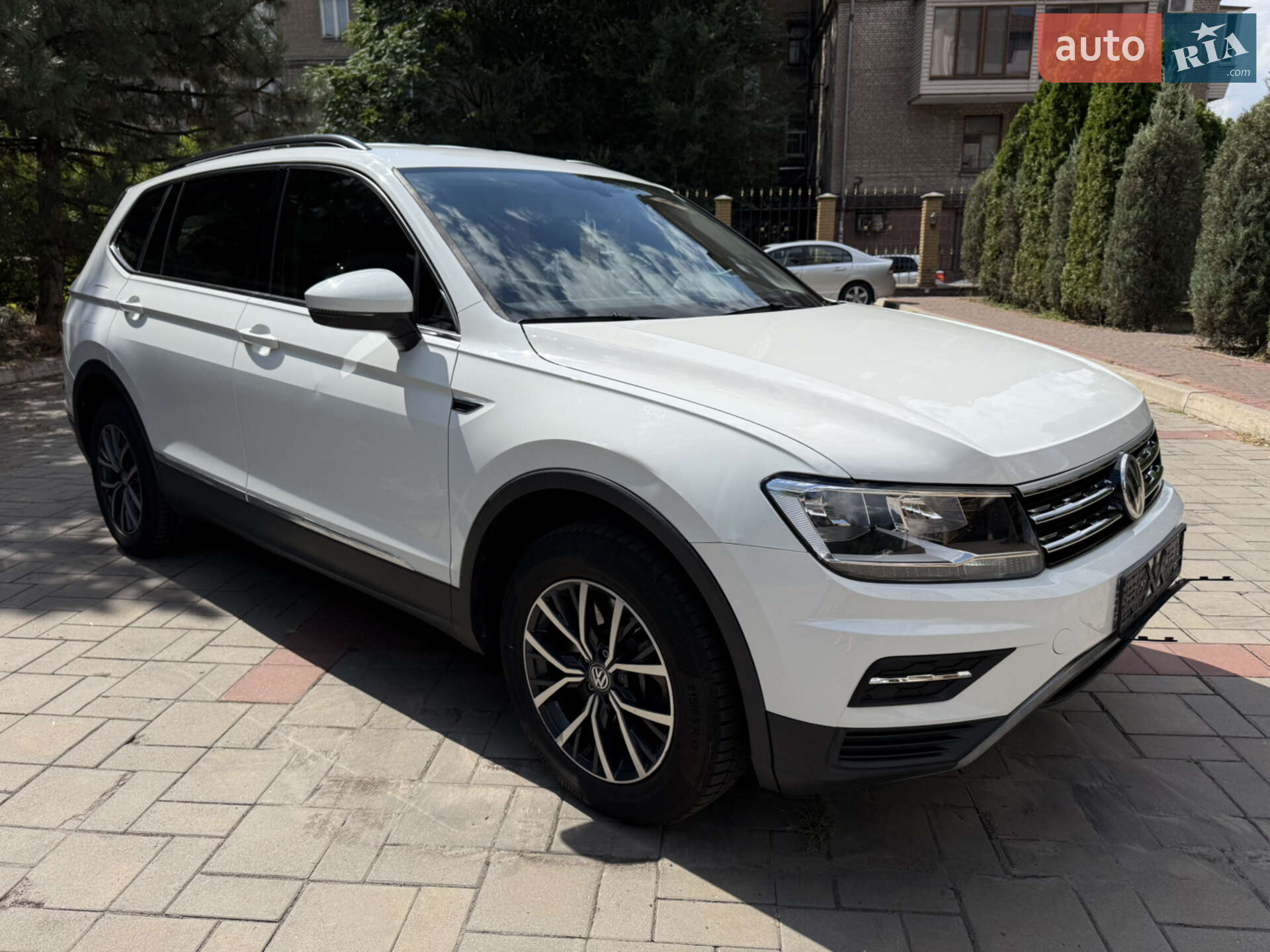VOLKSWAGEN TIGUAN 2019