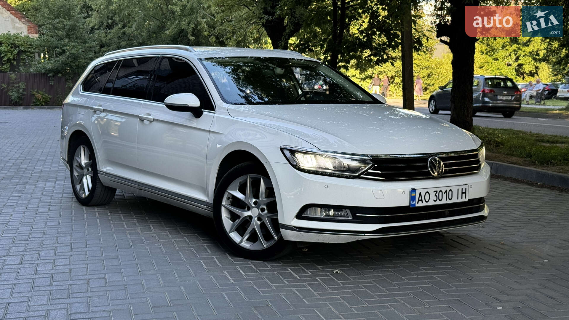 VOLKSWAGEN PASSAT 2015