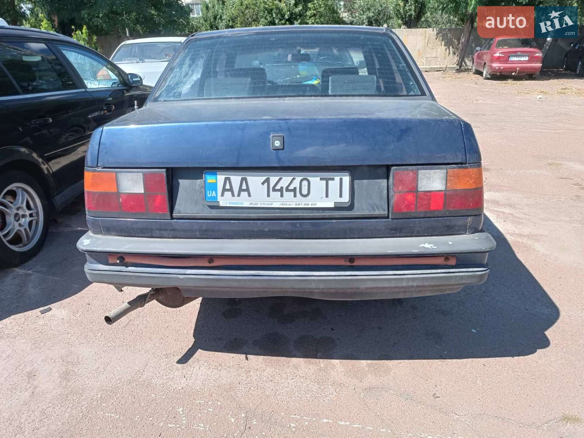 VOLVO 460 1993