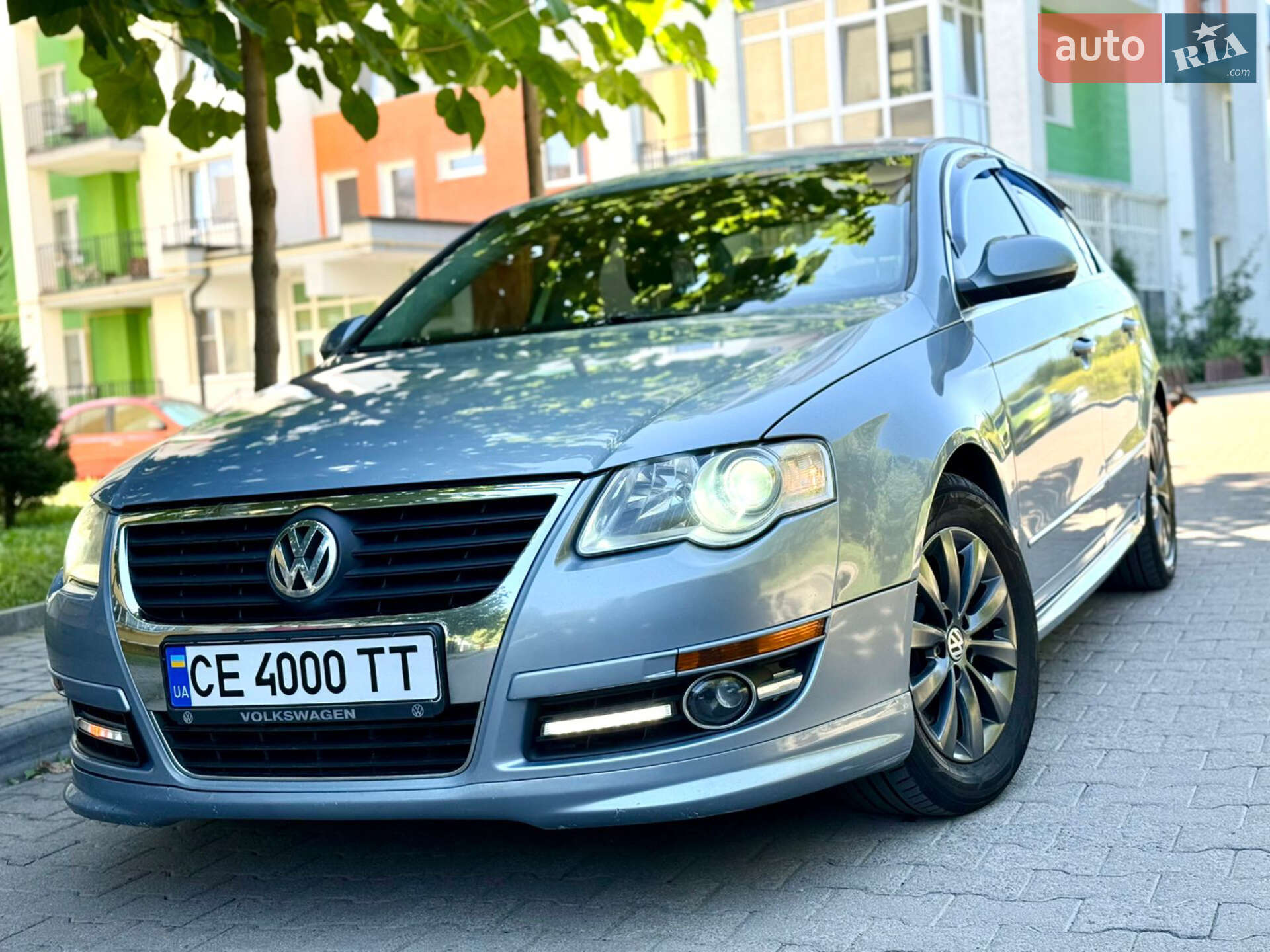 VOLKSWAGEN PASSAT 2010