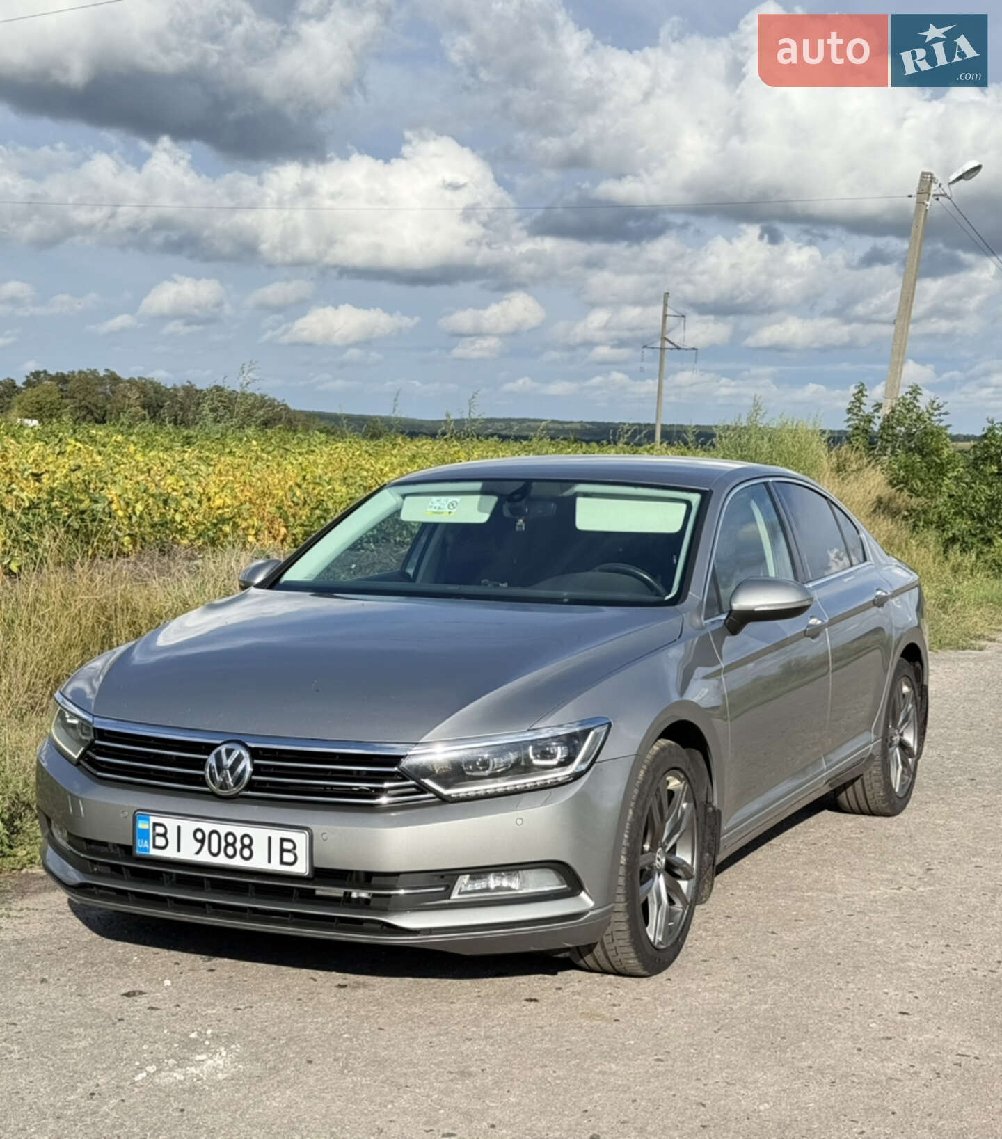 VOLKSWAGEN PASSAT 2016