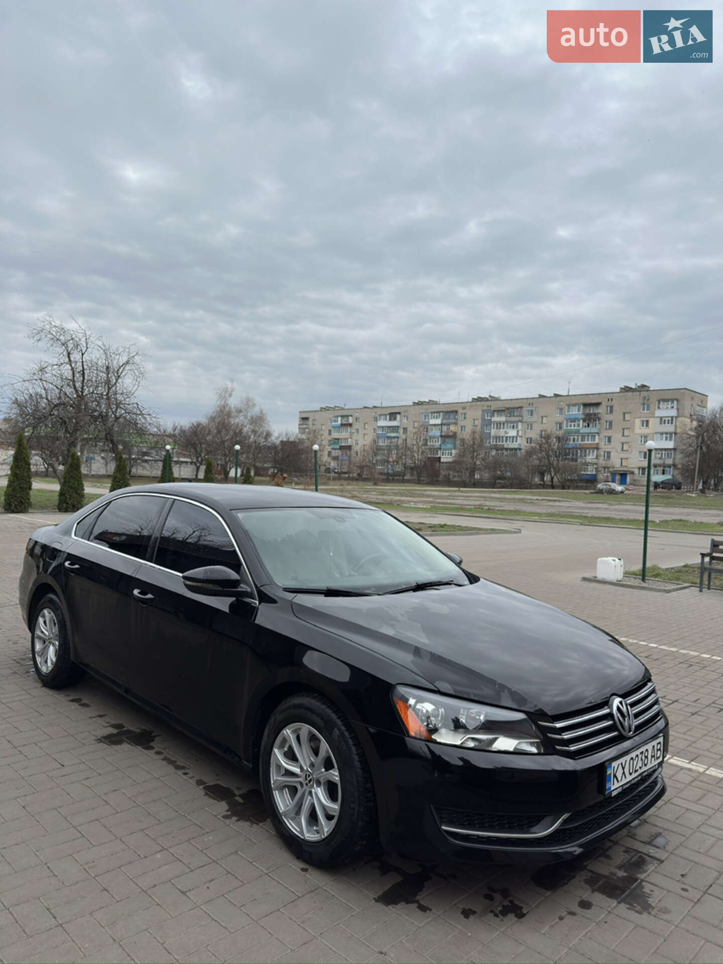 VOLKSWAGEN PASSAT 2011