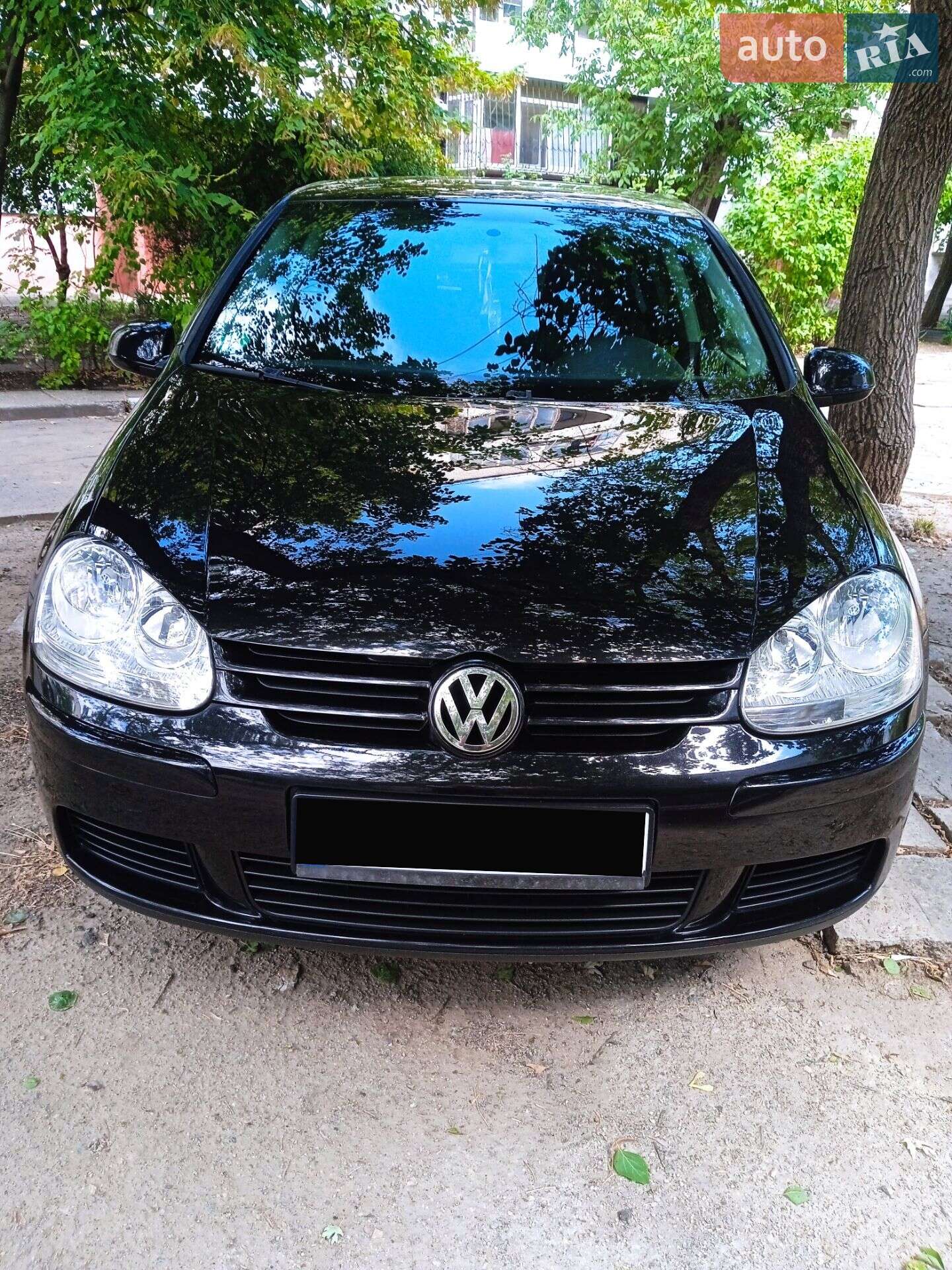 VOLKSWAGEN GOLF 2004