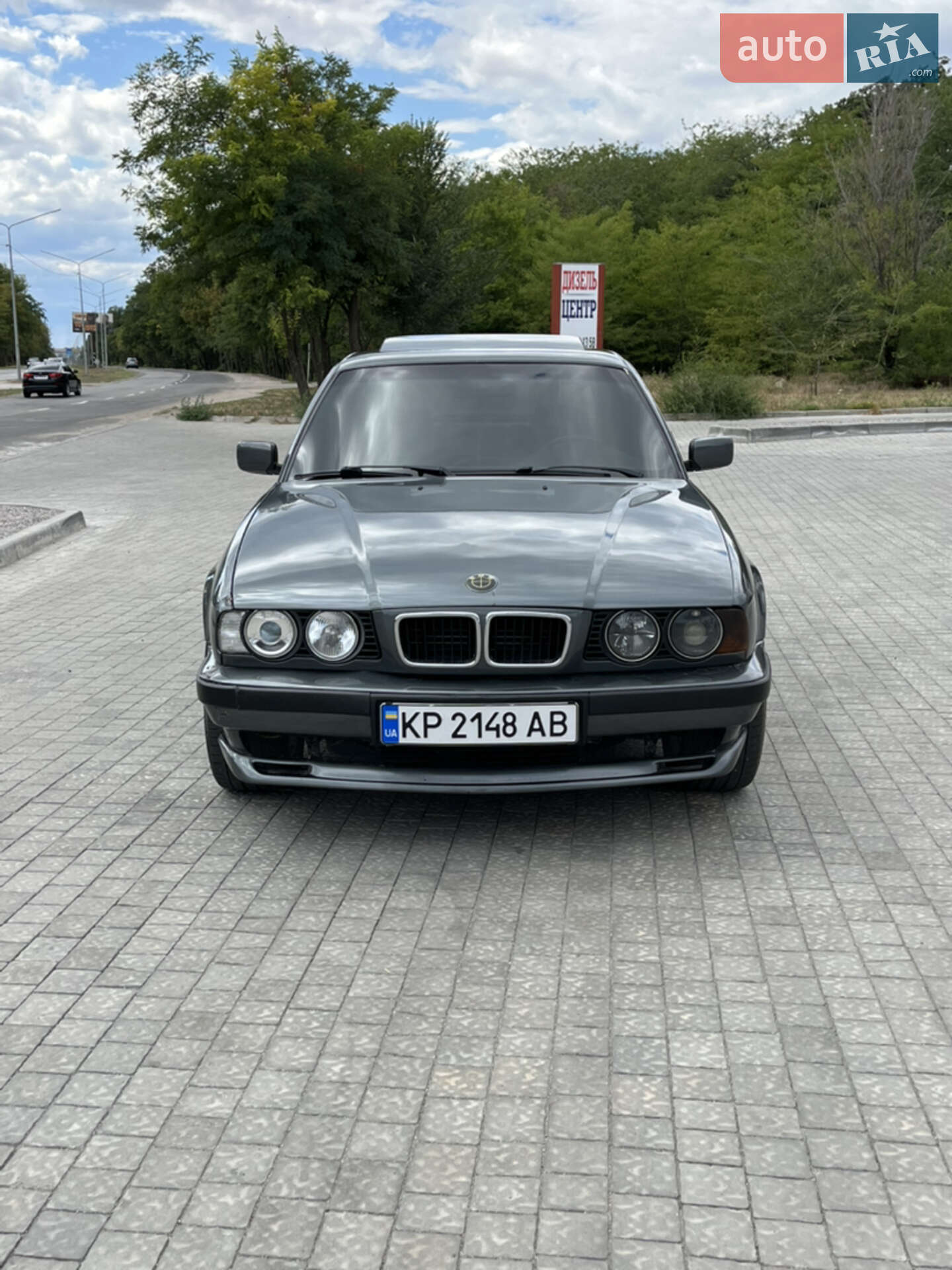 Головне фото звіту автомобіля BMW 530I 1989