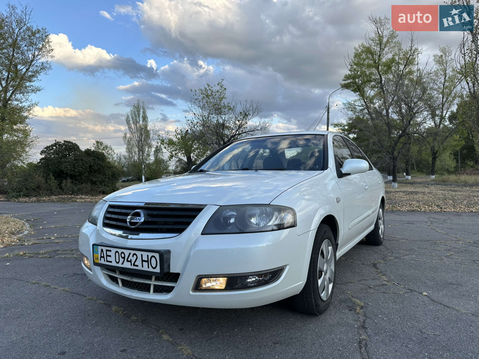 Головне фото звіту автомобіля NISSAN ALMERA 2012