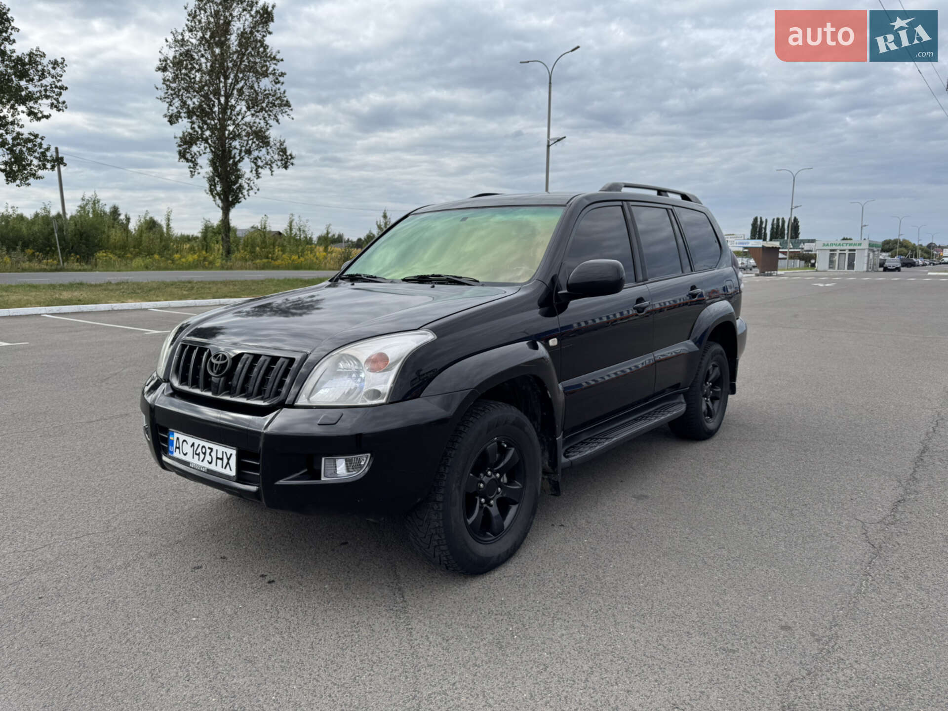 TOYOTA LAND CRUISER