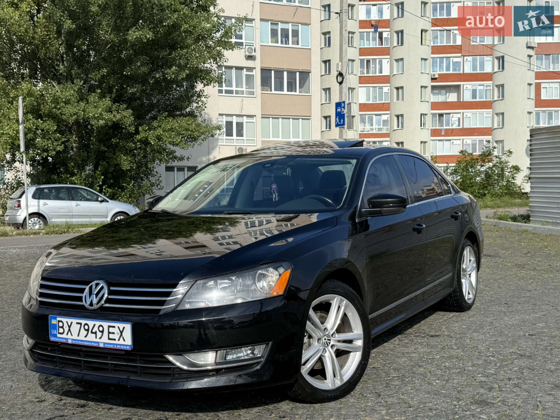 VOLKSWAGEN PASSAT 2012