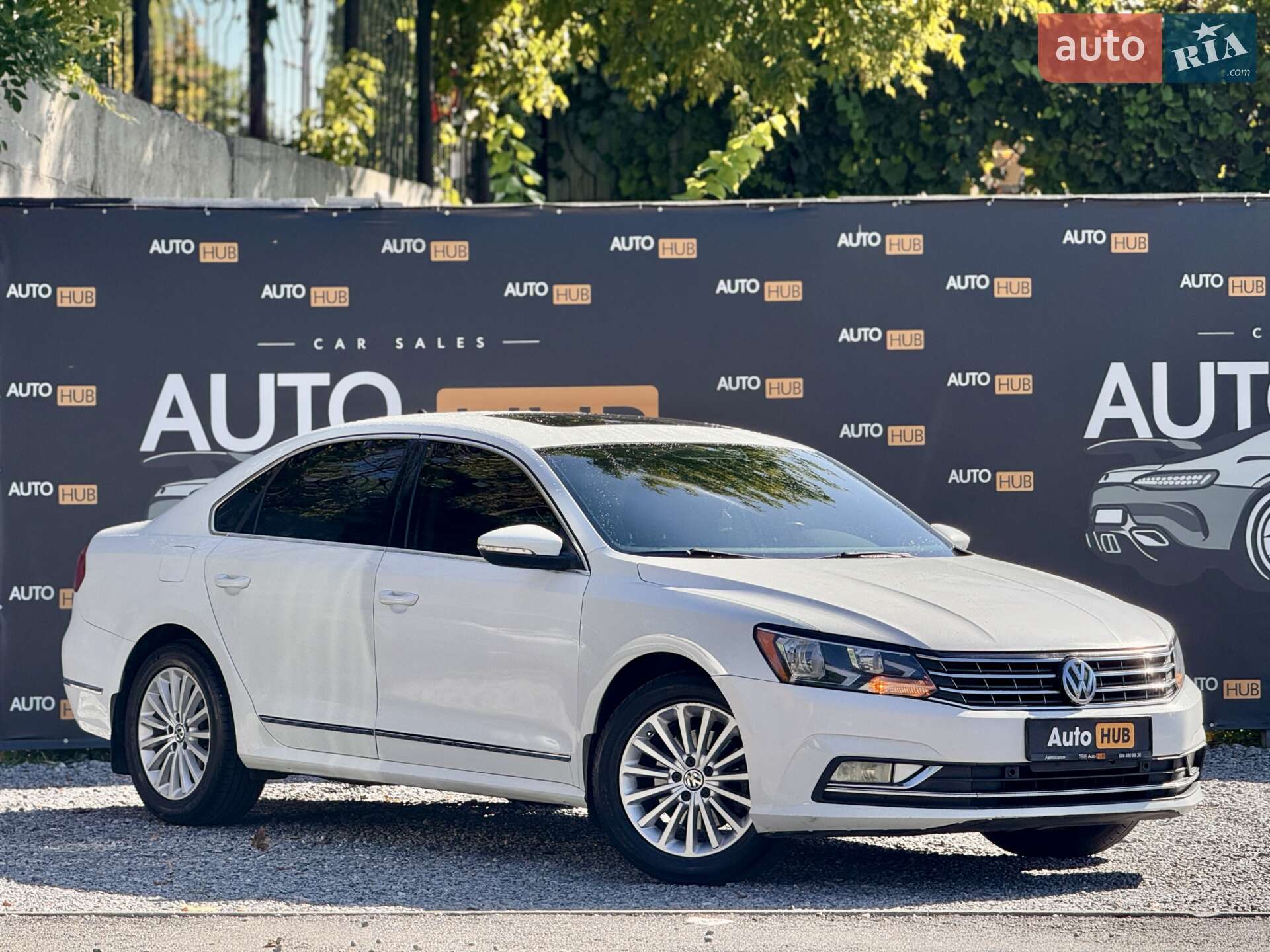 VOLKSWAGEN PASSAT 2015