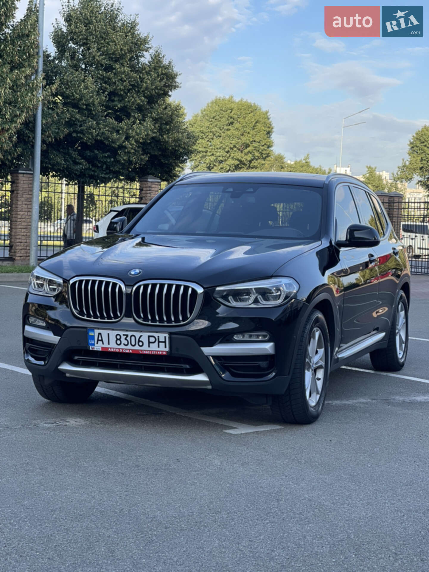 Головне фото звіту автомобіля BMW X3 2018