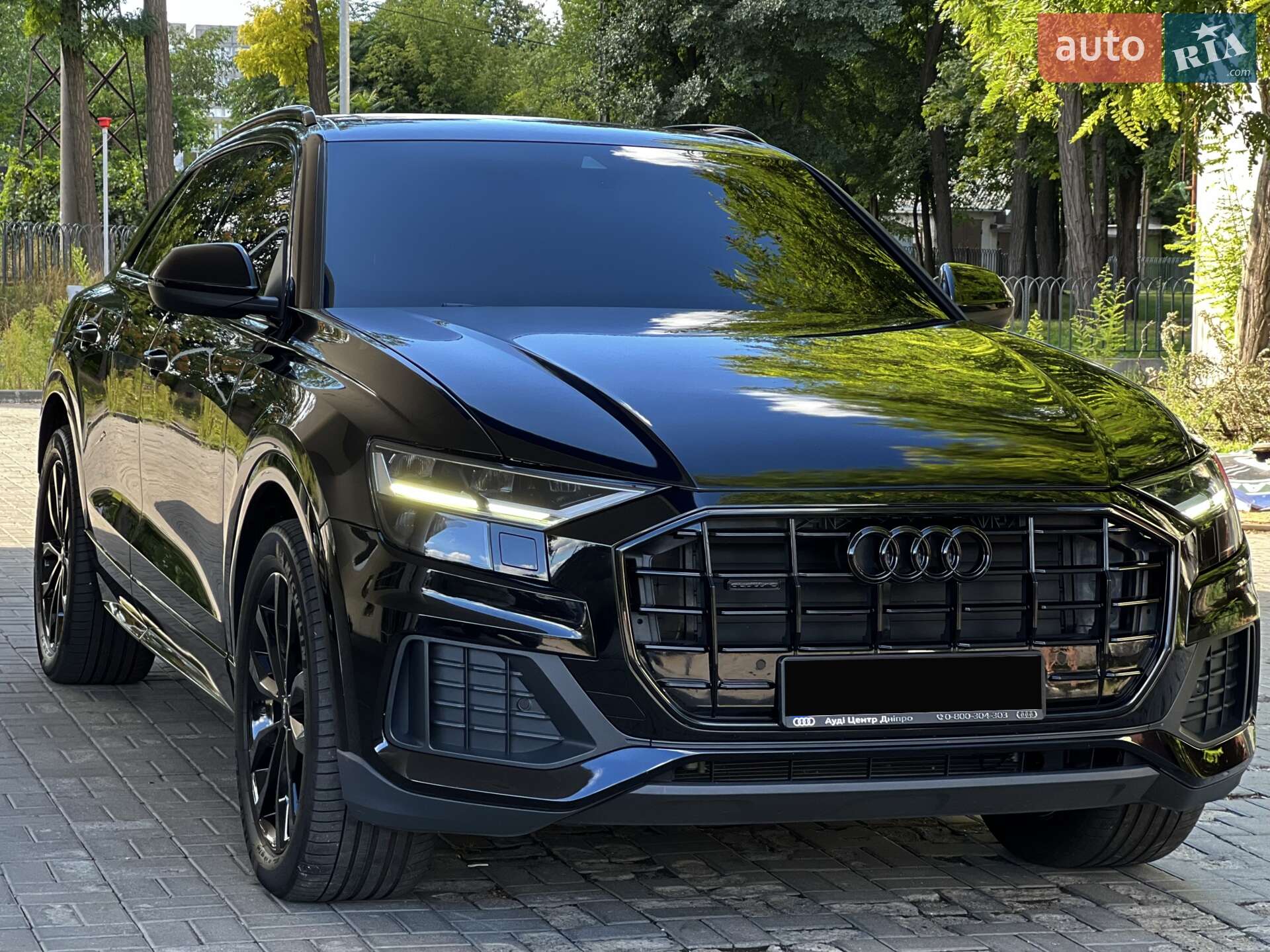 AUDI Q8 2021