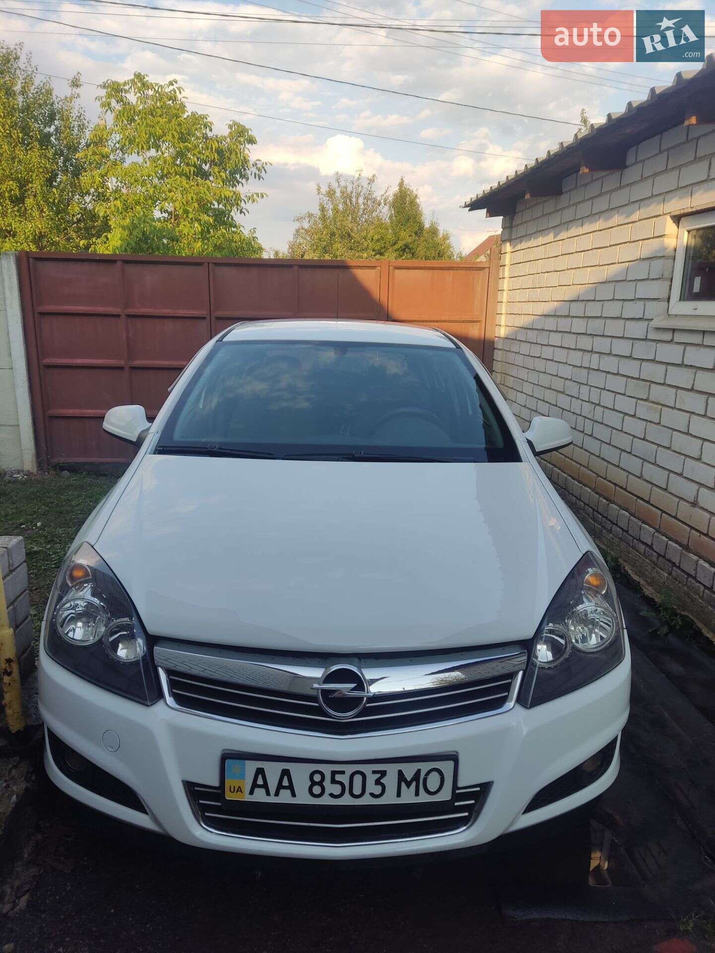 Головне фото звіту автомобіля OPEL ASTRA 2013