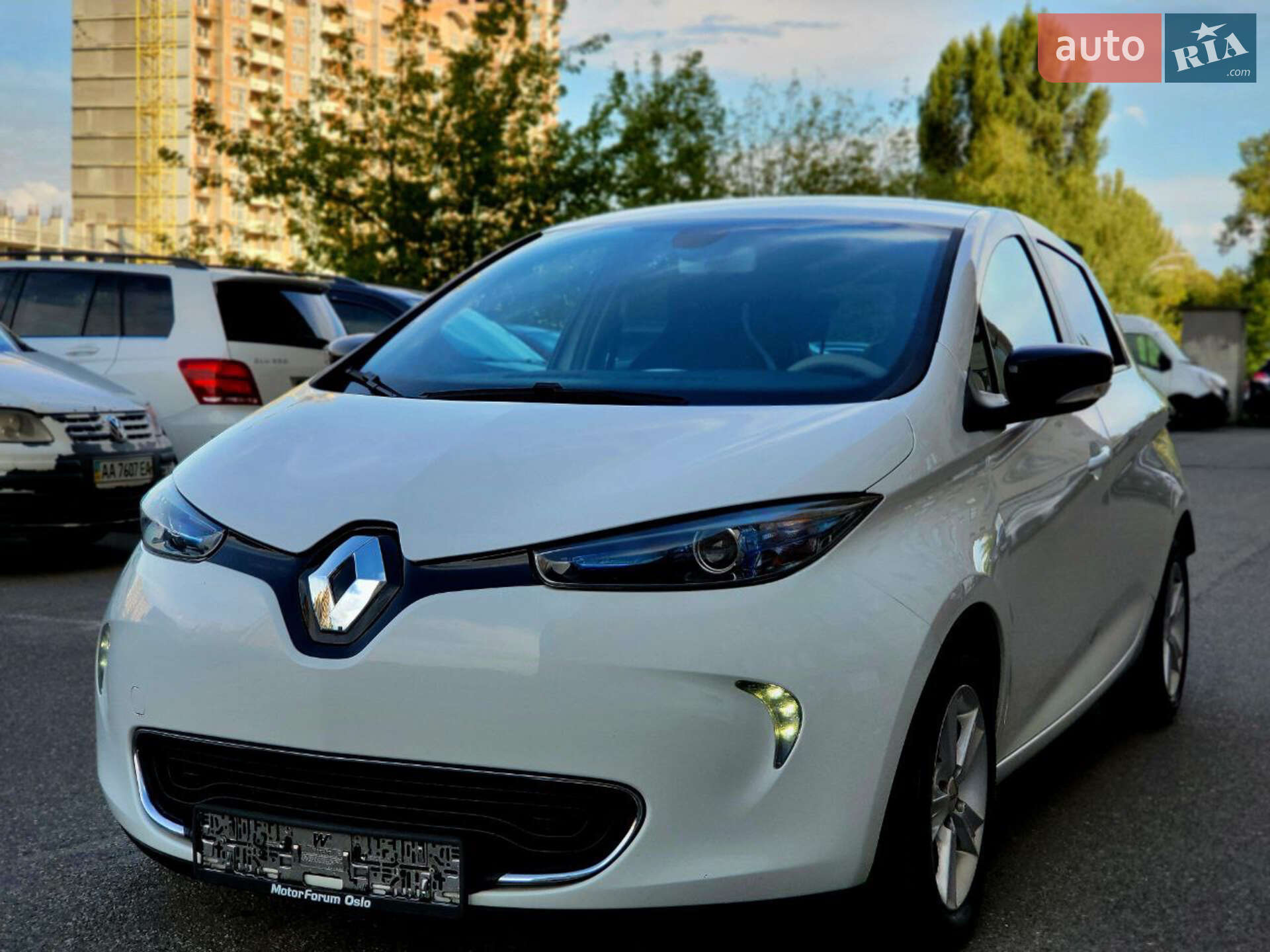 RENAULT ZOE 2015