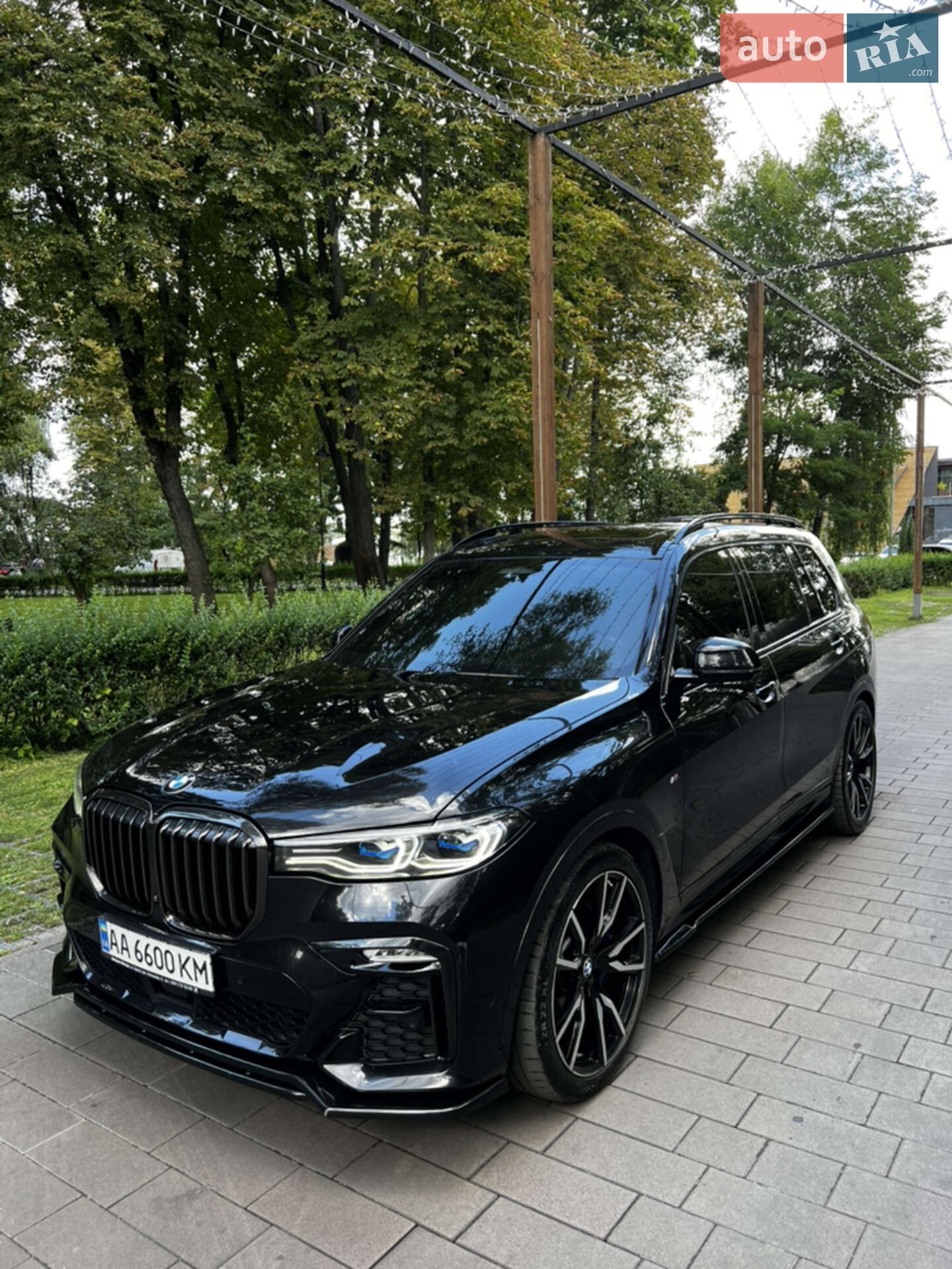 BMW X7