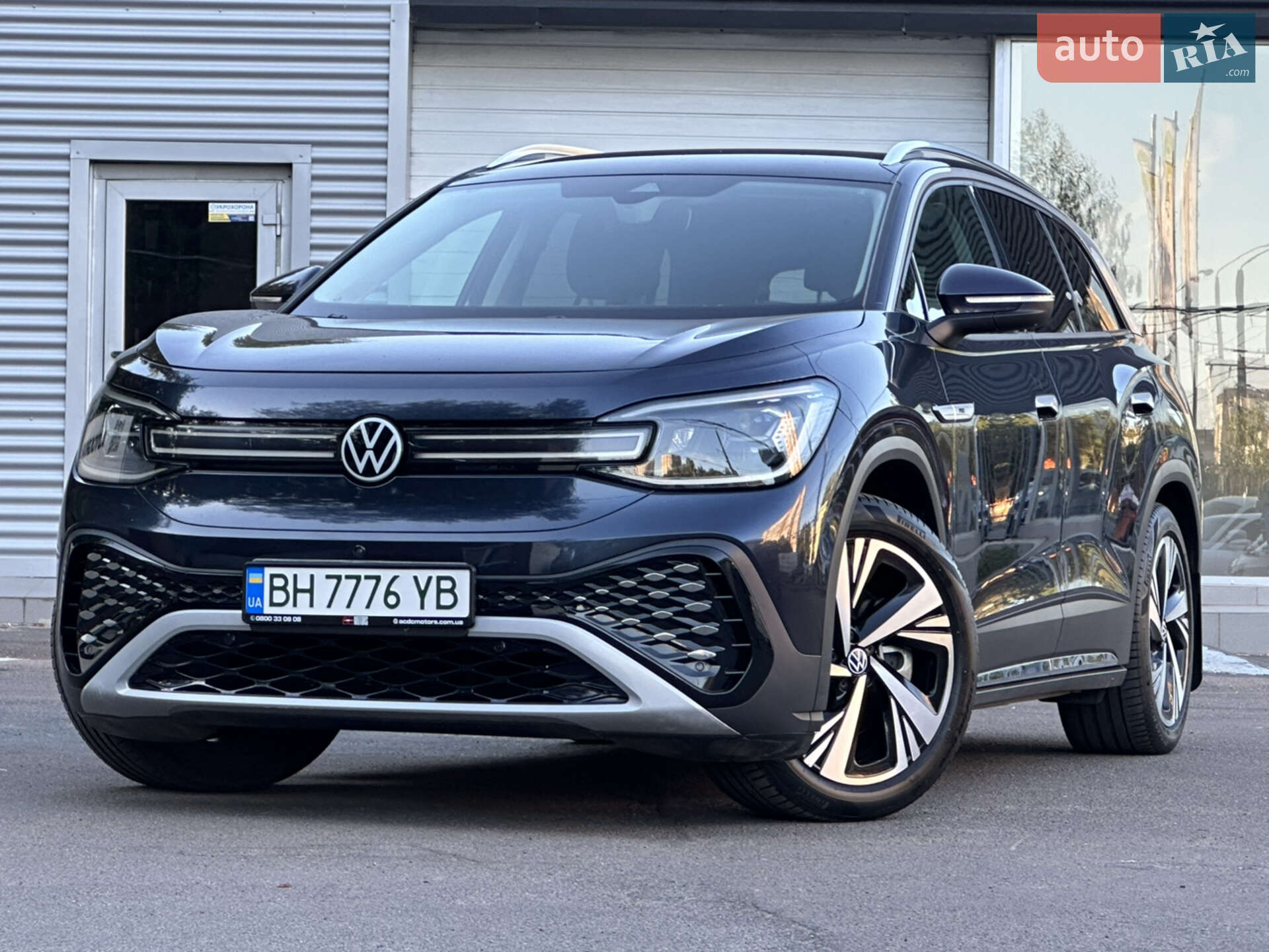 VOLKSWAGEN ID.6 CROZZ PRO 2021