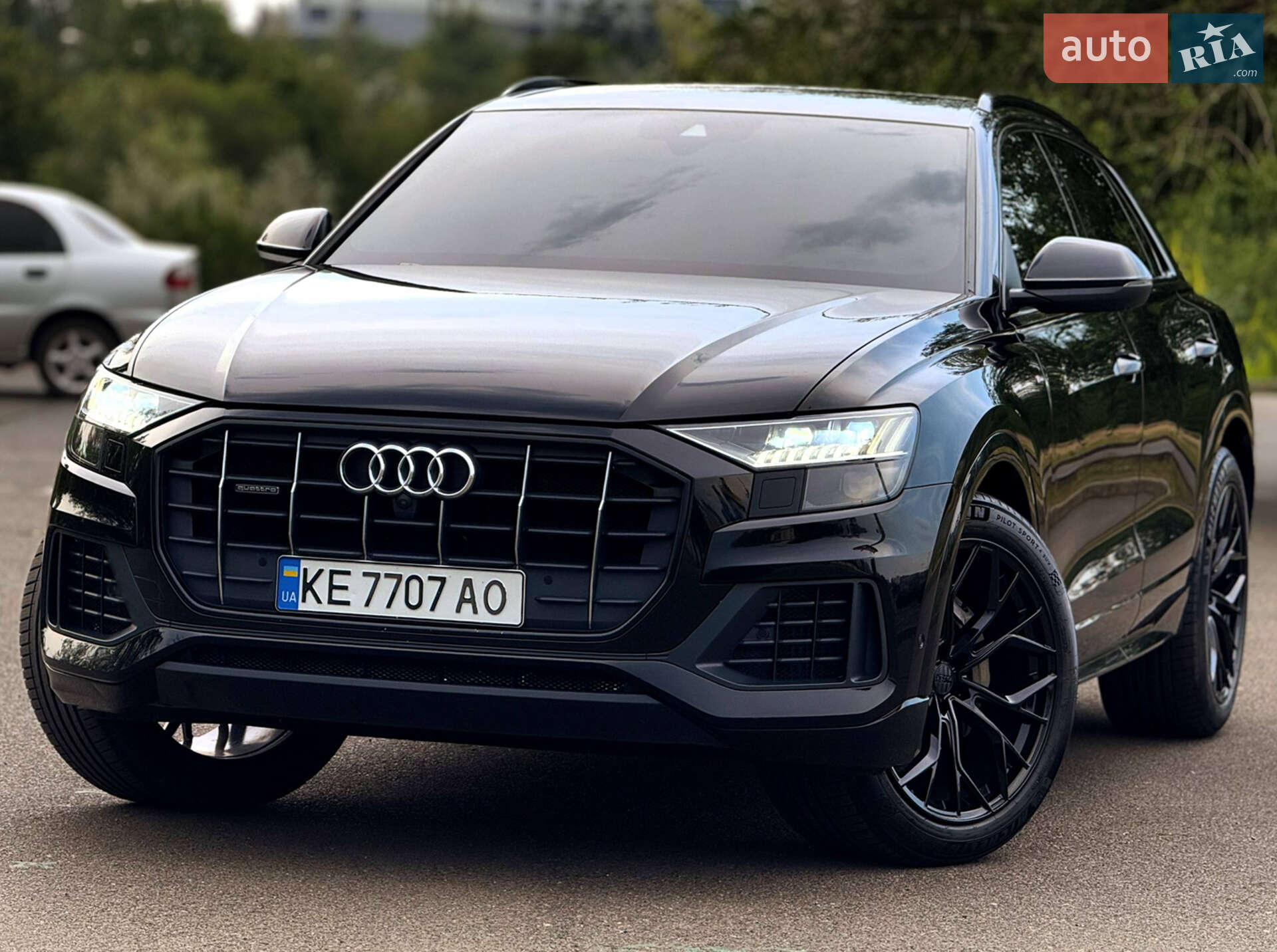 Головне фото звіту автомобіля AUDI Q8 2019