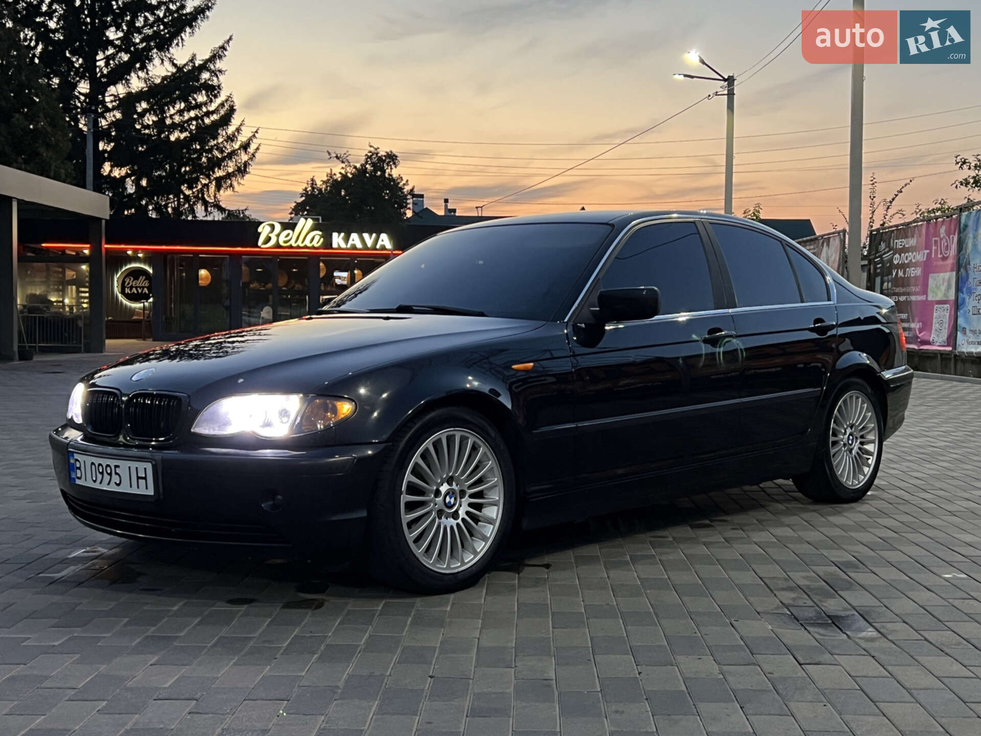 BMW 320I 2003
