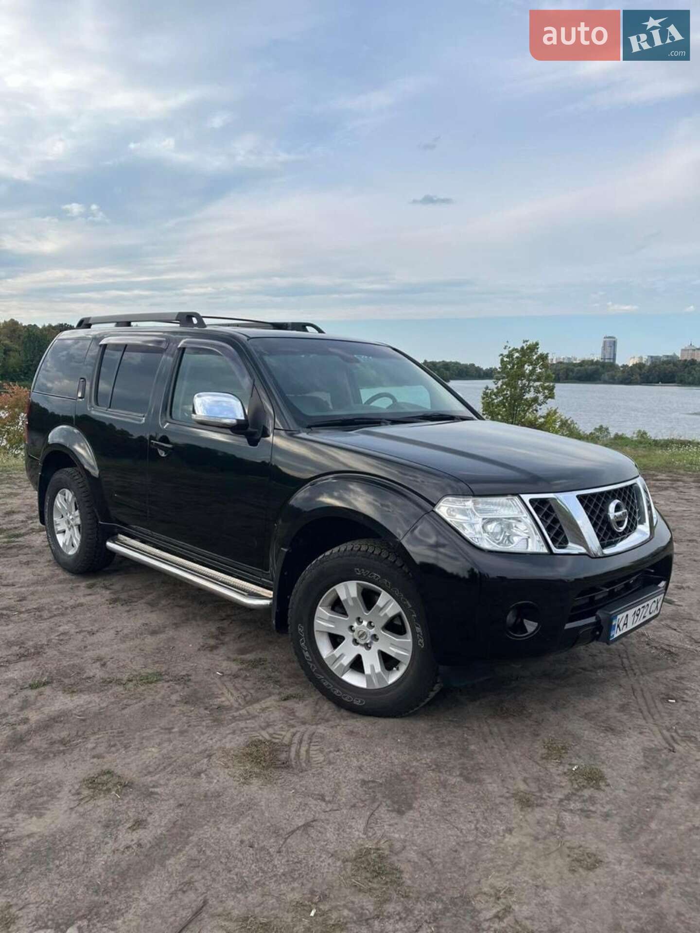 NISSAN PATHFINDER 2010
